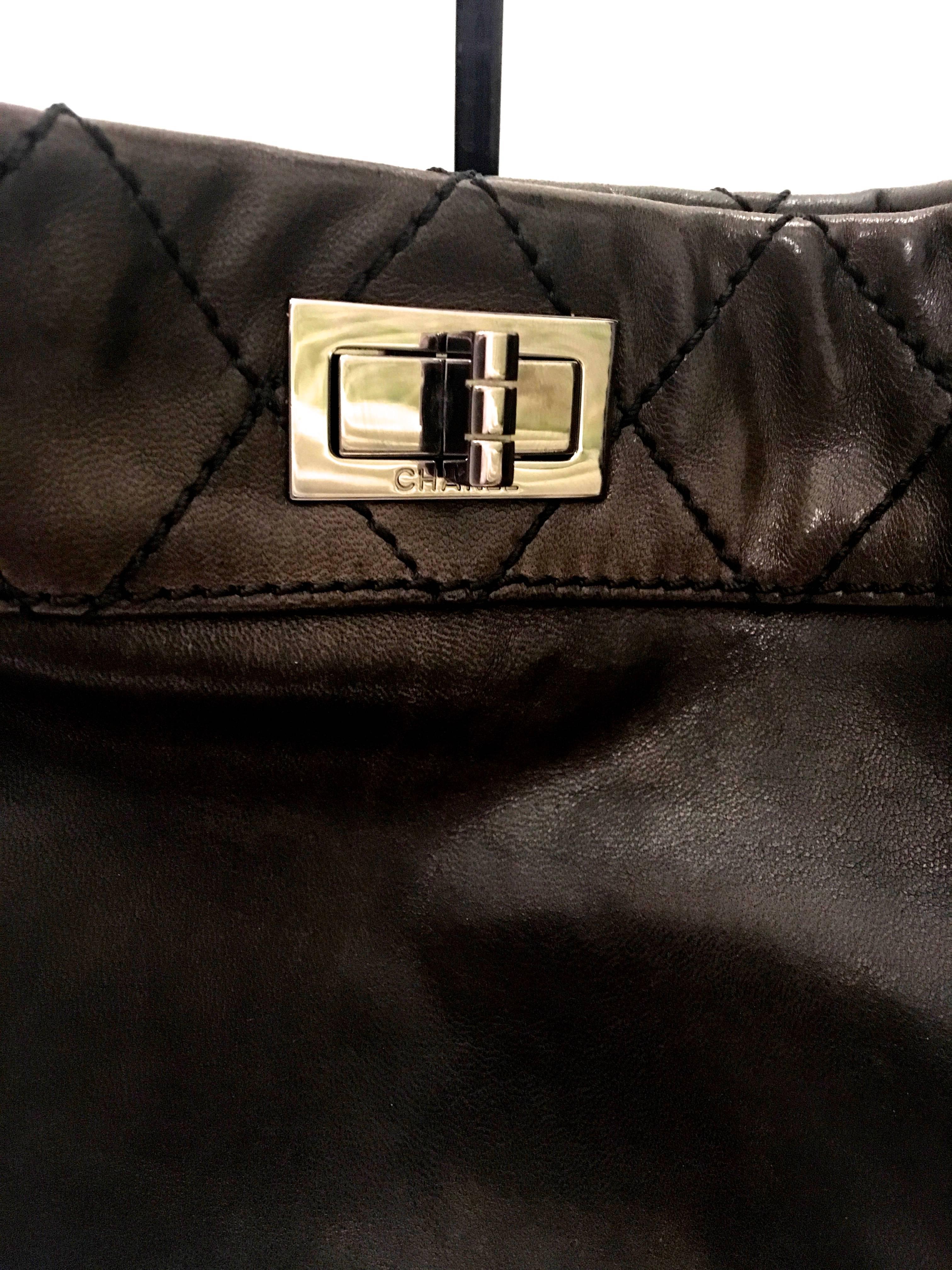 Chanel Purse - Lambskin Leather  3