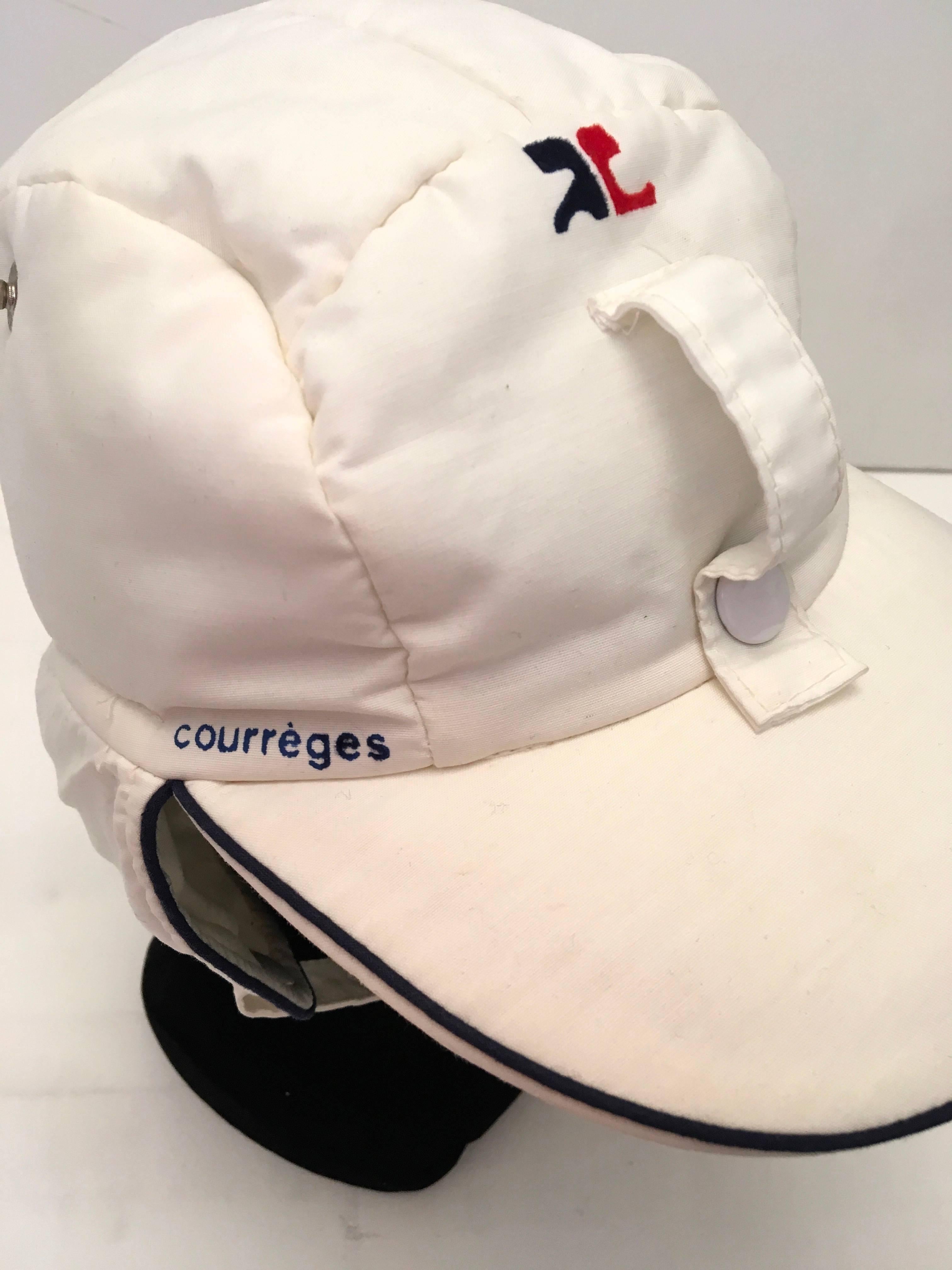 Rare Courreges Iconic Hat / Helmet - 1960's For Sale 2