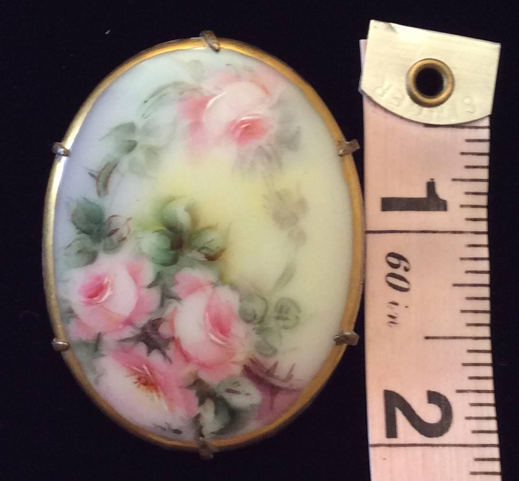 1920's  Brooch and Earring Set - Porcelain - Handpainted - Rare In Excellent Condition For Sale In Boca Raton, FL