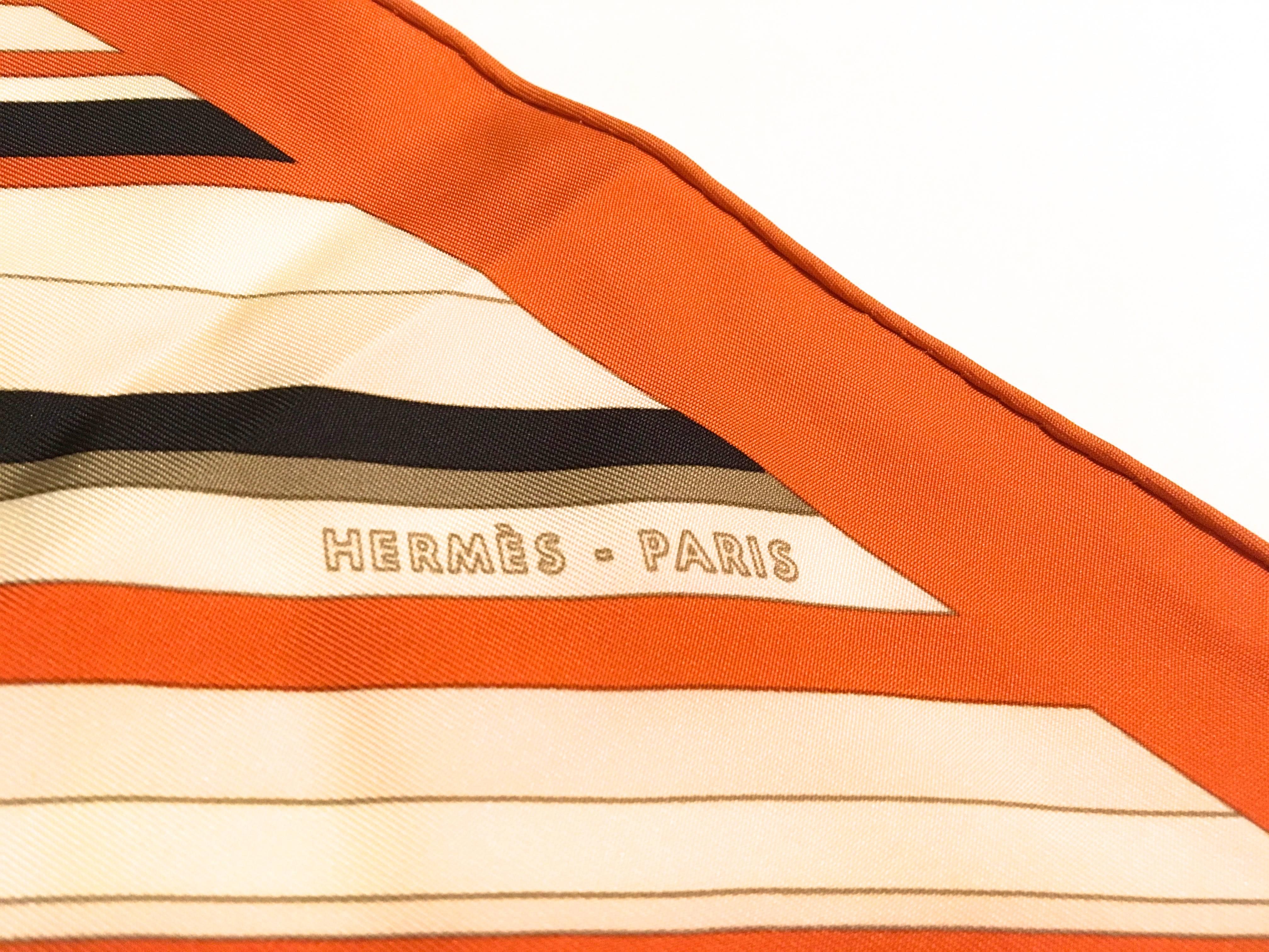 Foulard Hermès rarissime - 100% soie Excellent état - En vente à Boca Raton, FL