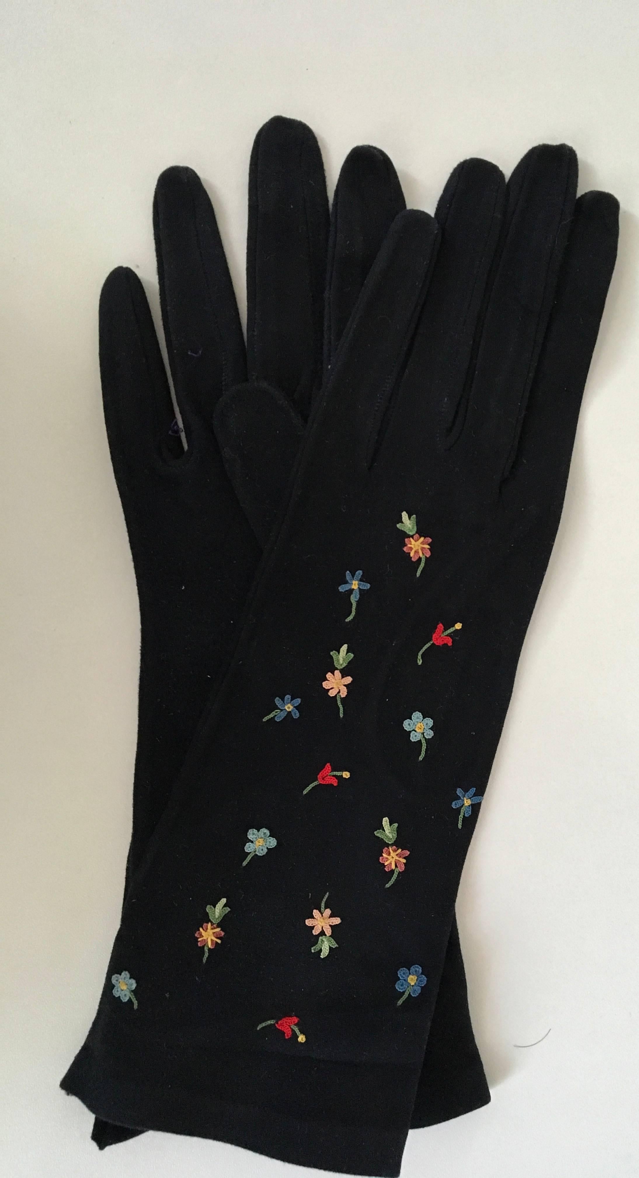 Black New Gloves - Late 50's - Never Worn - Hand Embroidered For Sale