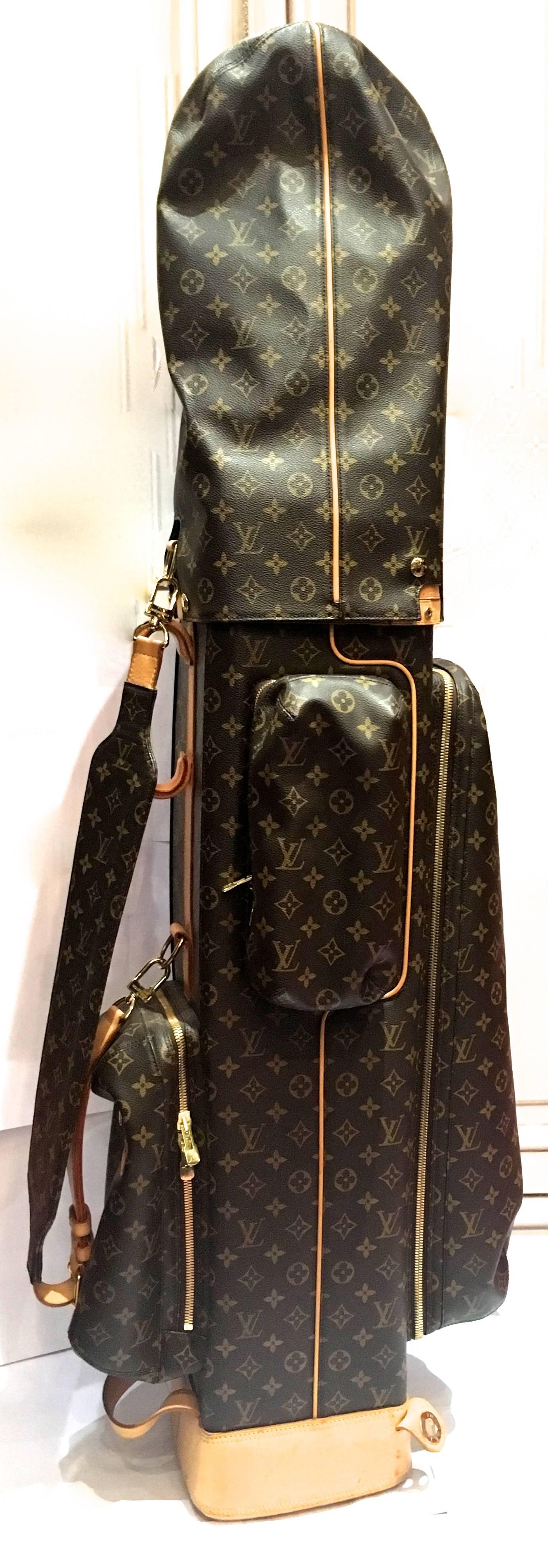 Presented here is a fantastic golf club bag / case from Louis Vuitton Paris. This fabulous case is made from the iconic Louis Vuitton monogrammed leather pattern that has been a paramount design throughout the Louis Vuitton brand for many years. The