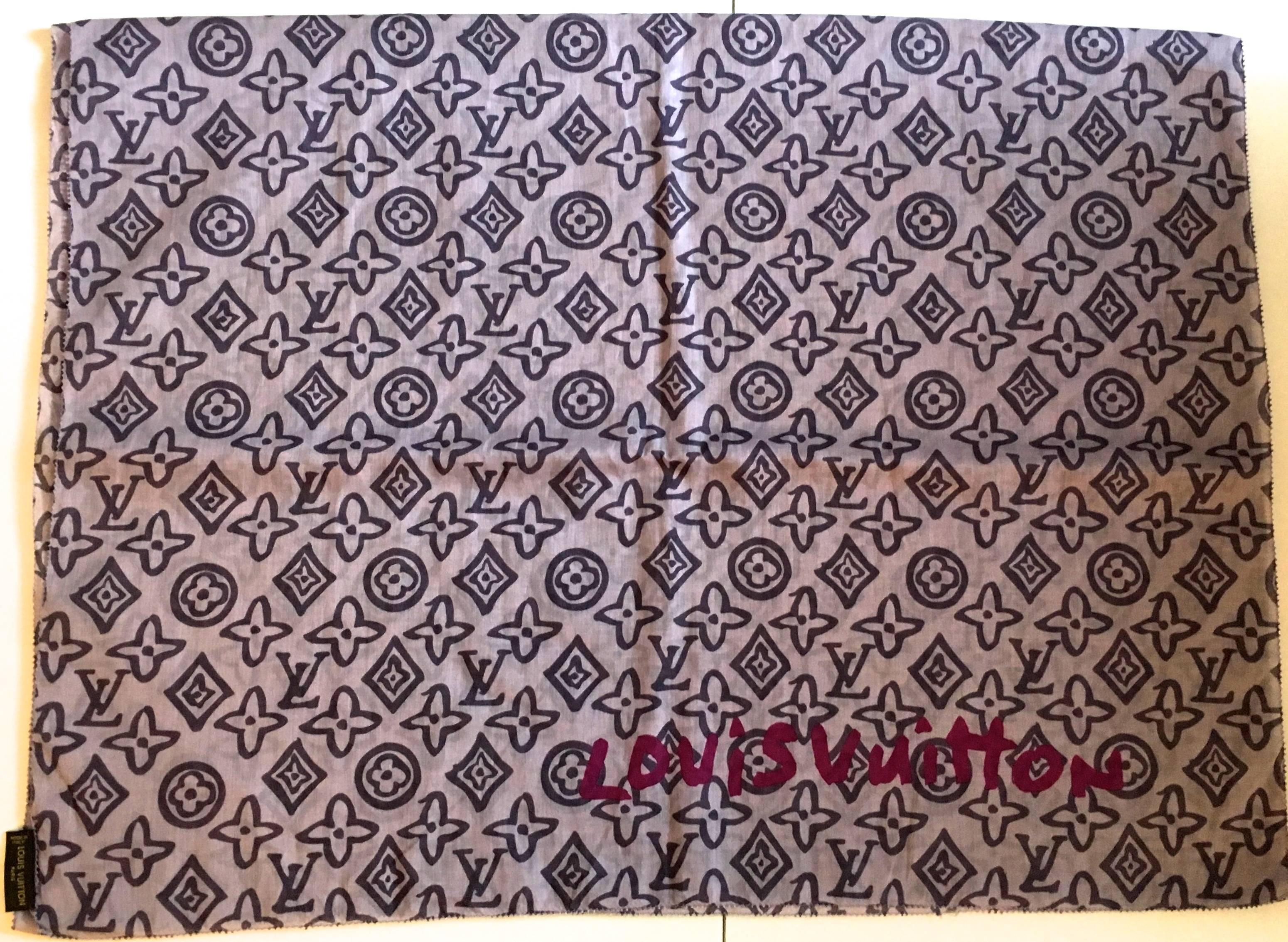 Louis Vuitton Shawl - Monogram - 100% Cotton In Excellent Condition For Sale In Boca Raton, FL