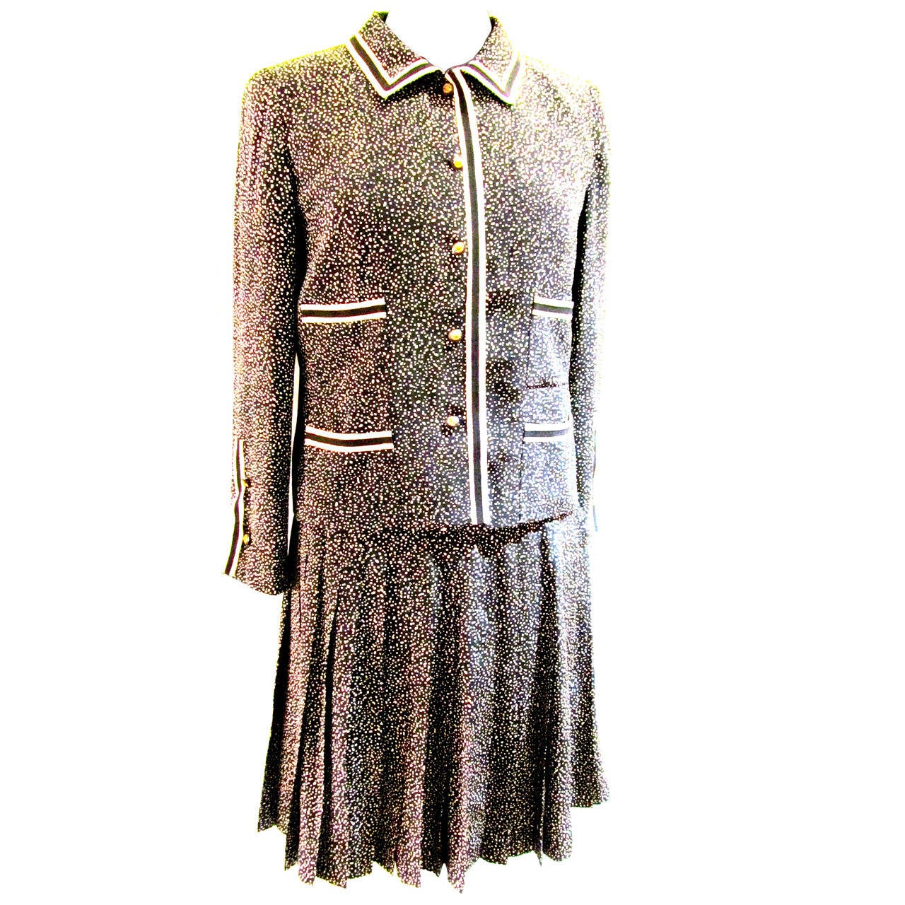 Chanel Silk Suit - Black and Cream Fabric with Iconic Lion Buttons - 1970's For Sale