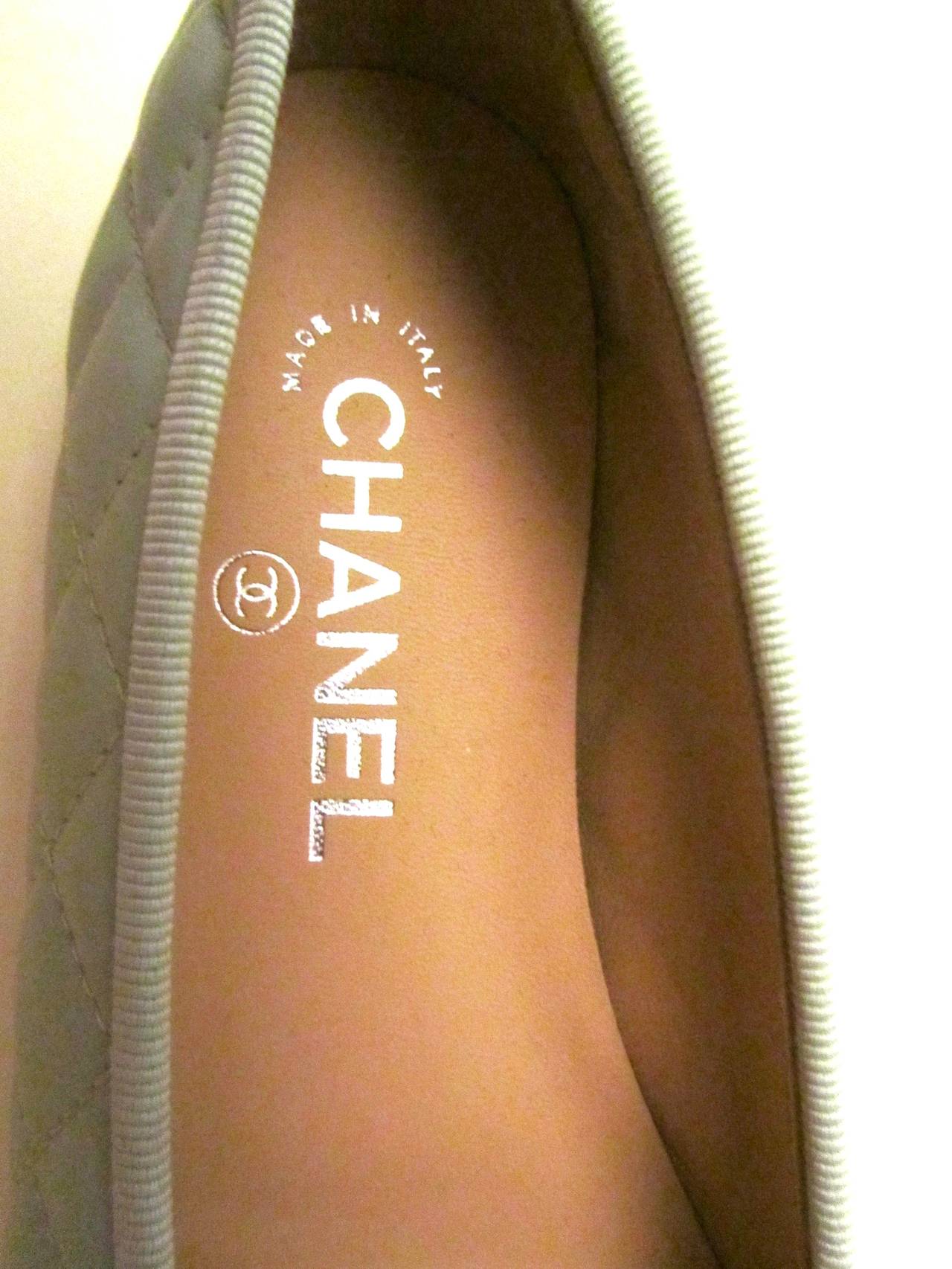 New Chanel Ballerina Flats - Sea Foam Mint Green - Lambskin - Size 38 In New Condition In Boca Raton, FL