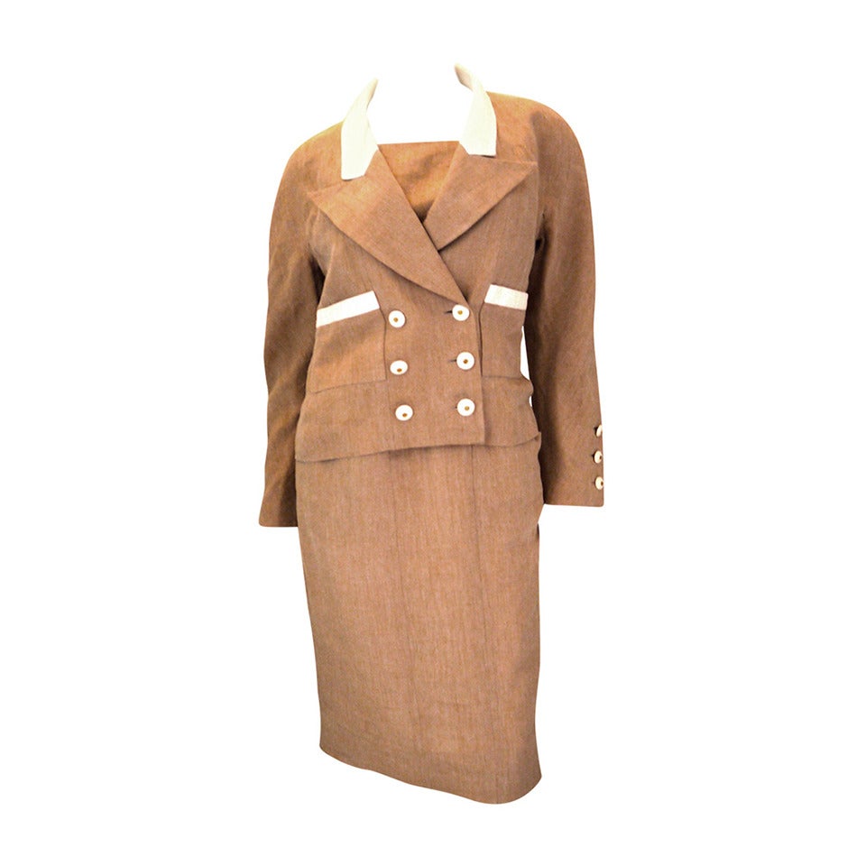 1980's Chanel Beige Linen Dress Suit - Jacket and Dress - Size 38 For Sale