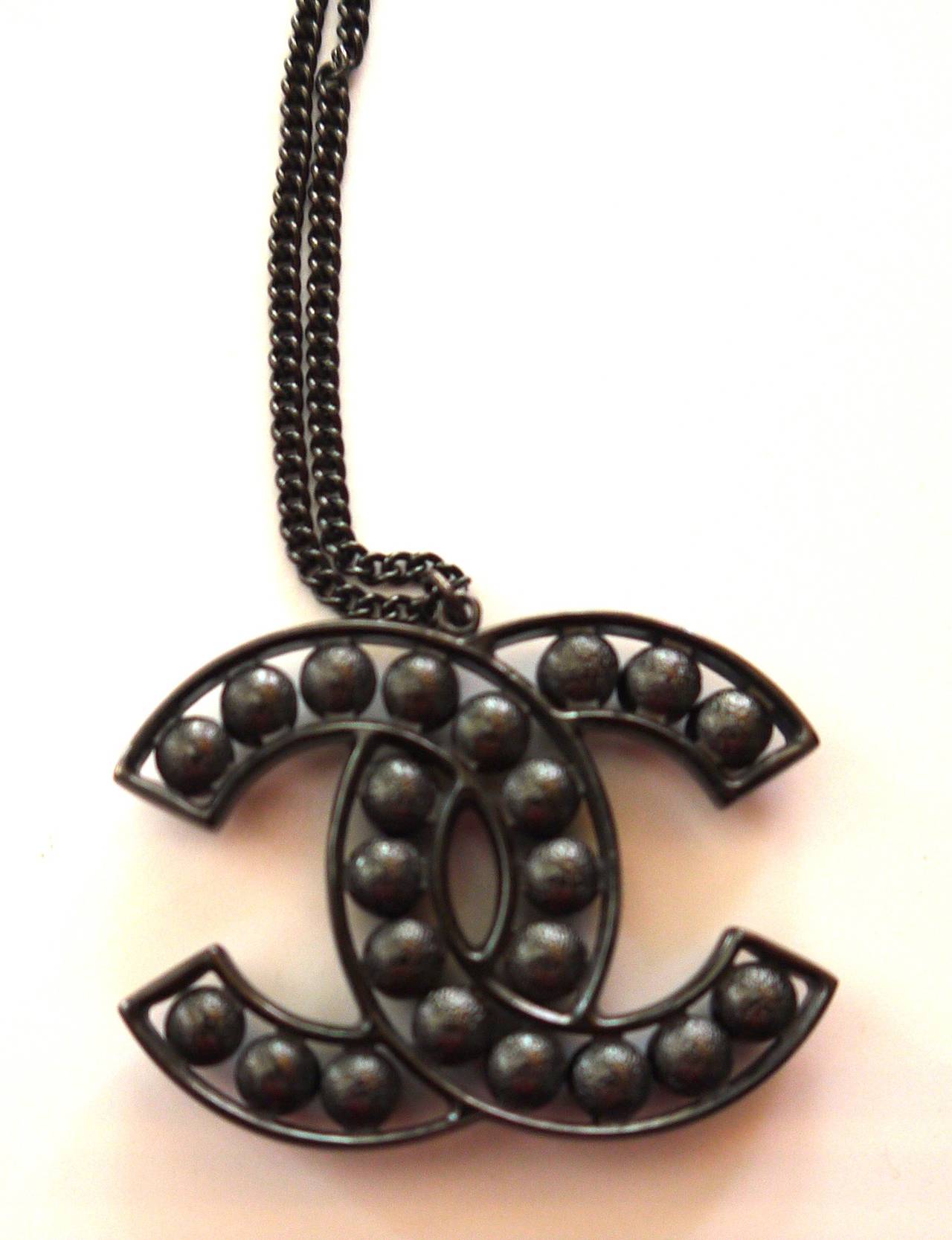 Chanel Necklace - Large Logo CC - New Collection In New Condition In Boca Raton, FL