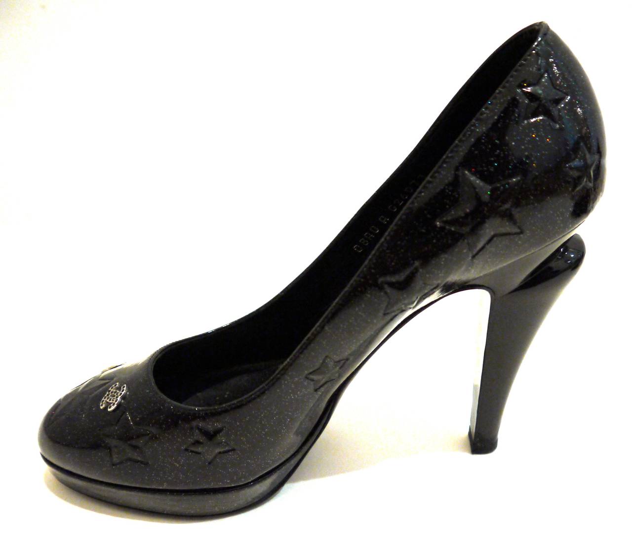 Chanel Black Patent Platform Shoes / Heel - Size 41 In Excellent Condition In Boca Raton, FL