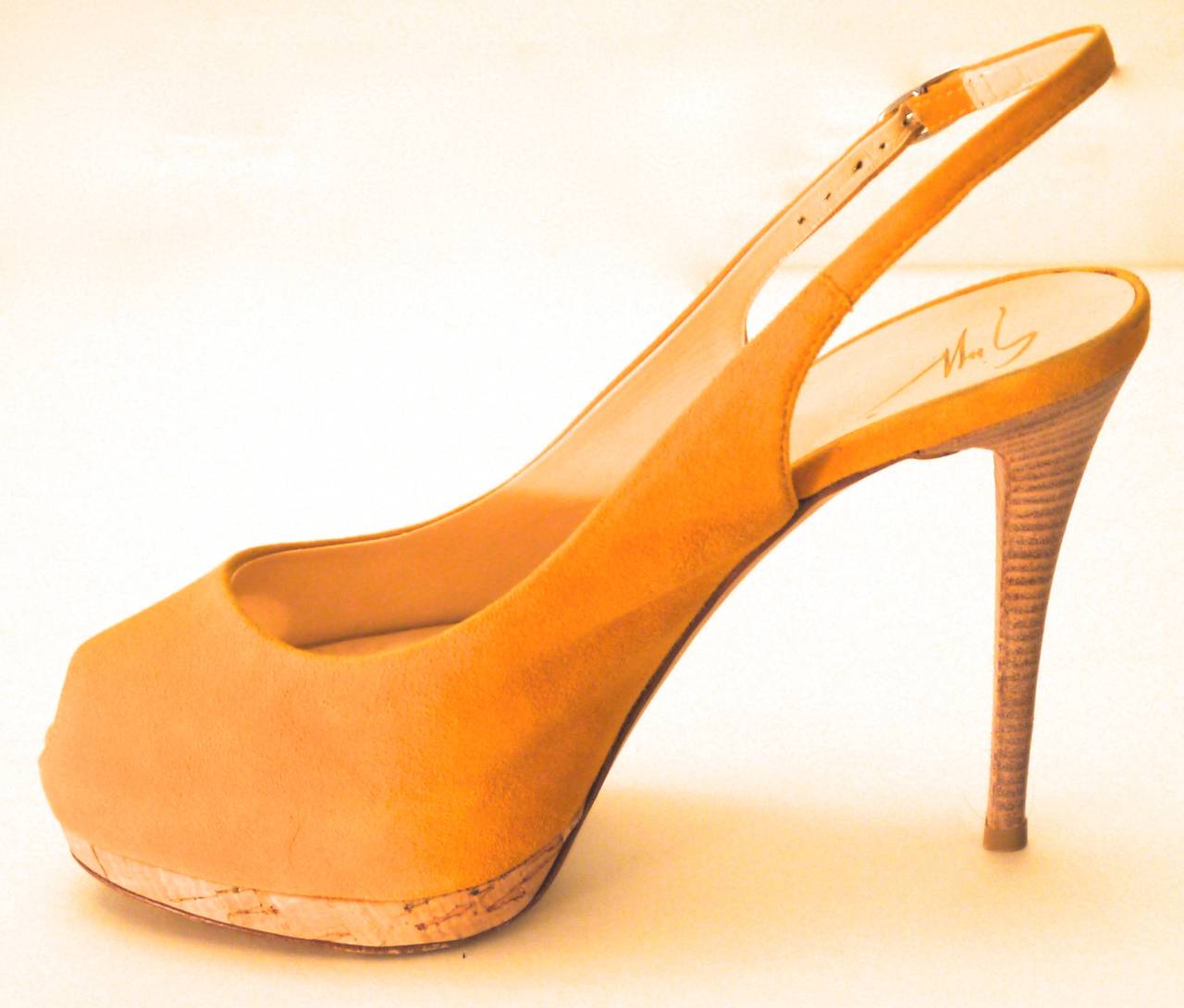 Giuseppe Zanotti Yellow Suede Open Toe Heels with Sling Strap - Size 37 In Excellent Condition In Boca Raton, FL