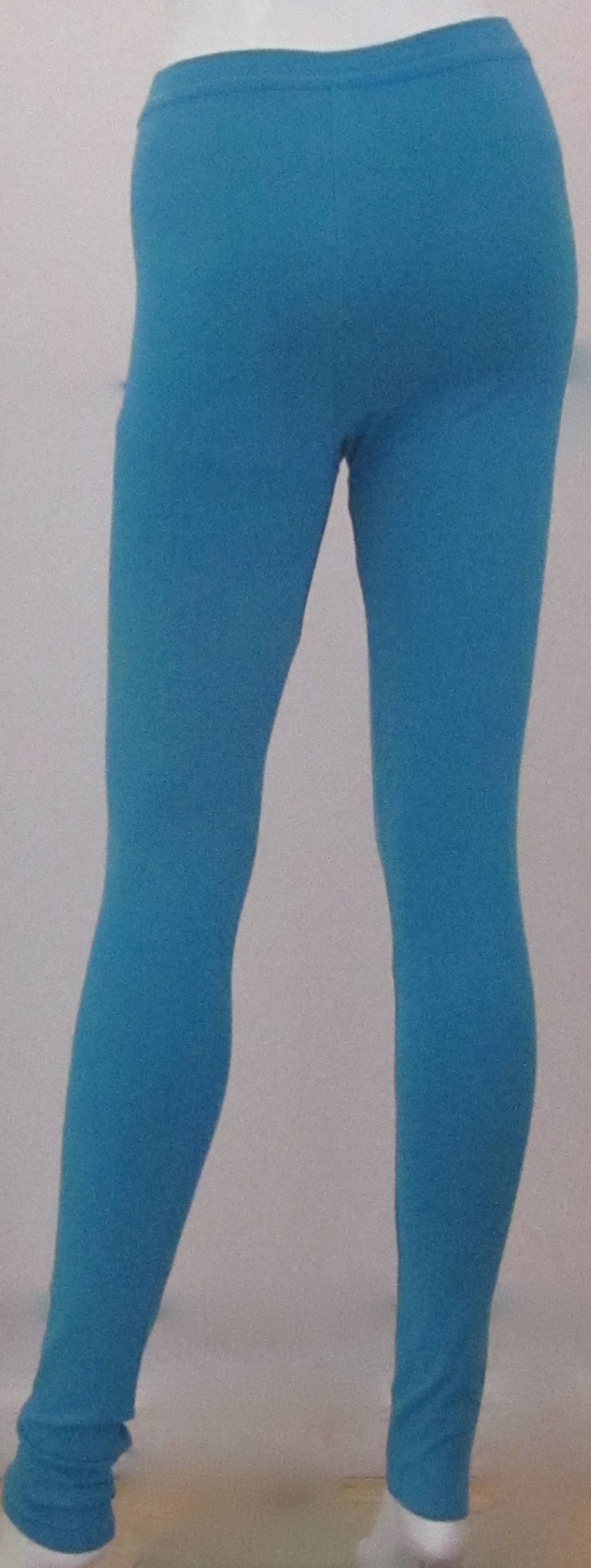 New Chanel Pants - Casual Turquoise - Size 38 In New Condition For Sale In Boca Raton, FL