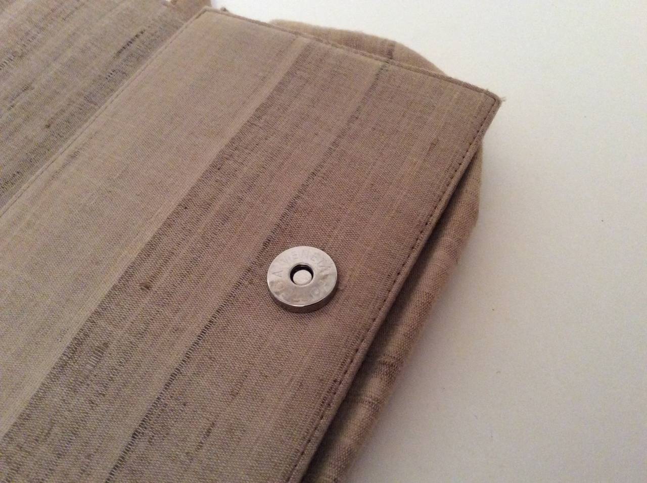 Women's Vintage Bottega Veneta Purse - Mother of Pearl -  Raw Silk  golden Beige For Sale