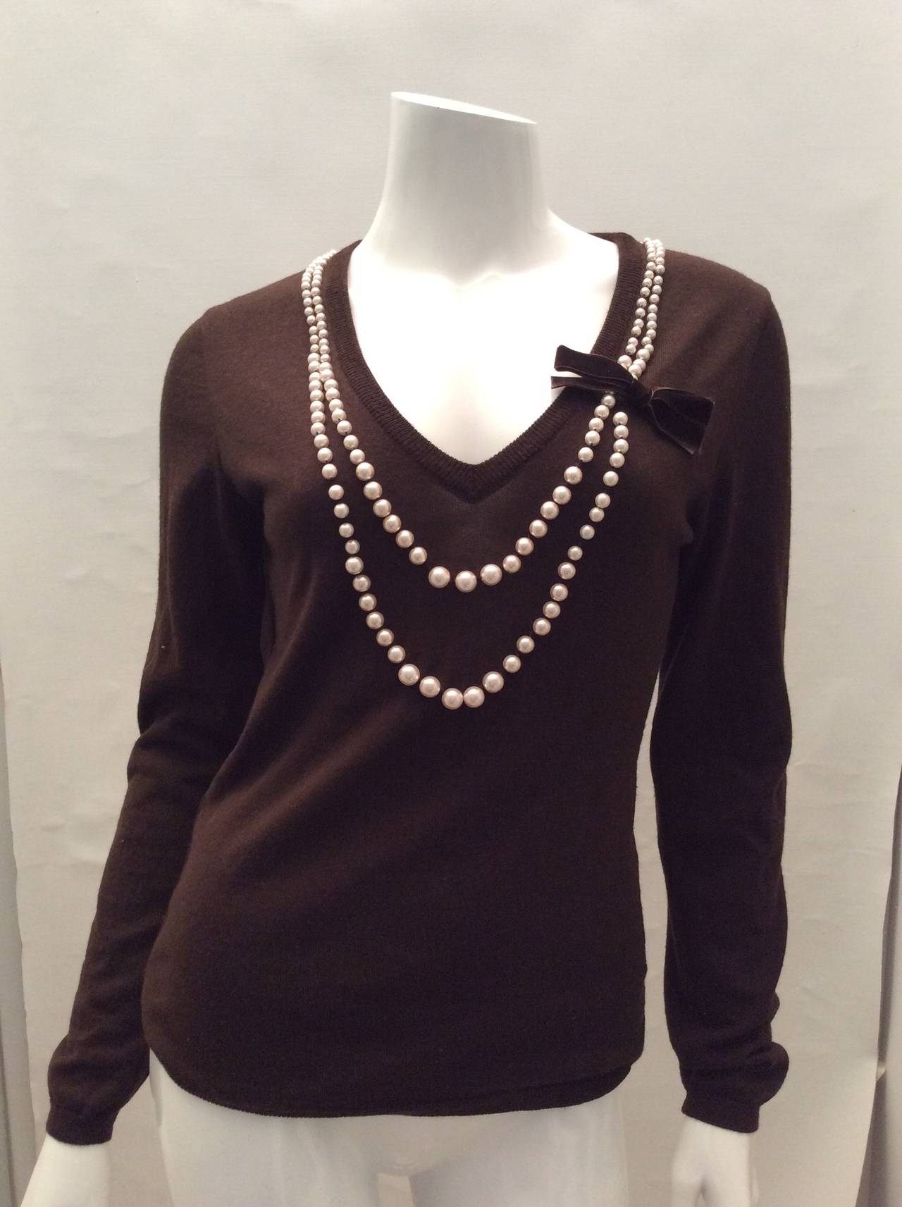 Women's Moschino Cheap and Chic Brown Pearl Sweater For Sale