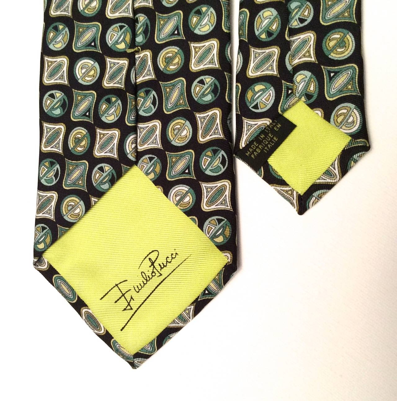 Emilio Pucci Silk Necktie In Excellent Condition For Sale In Boca Raton, FL