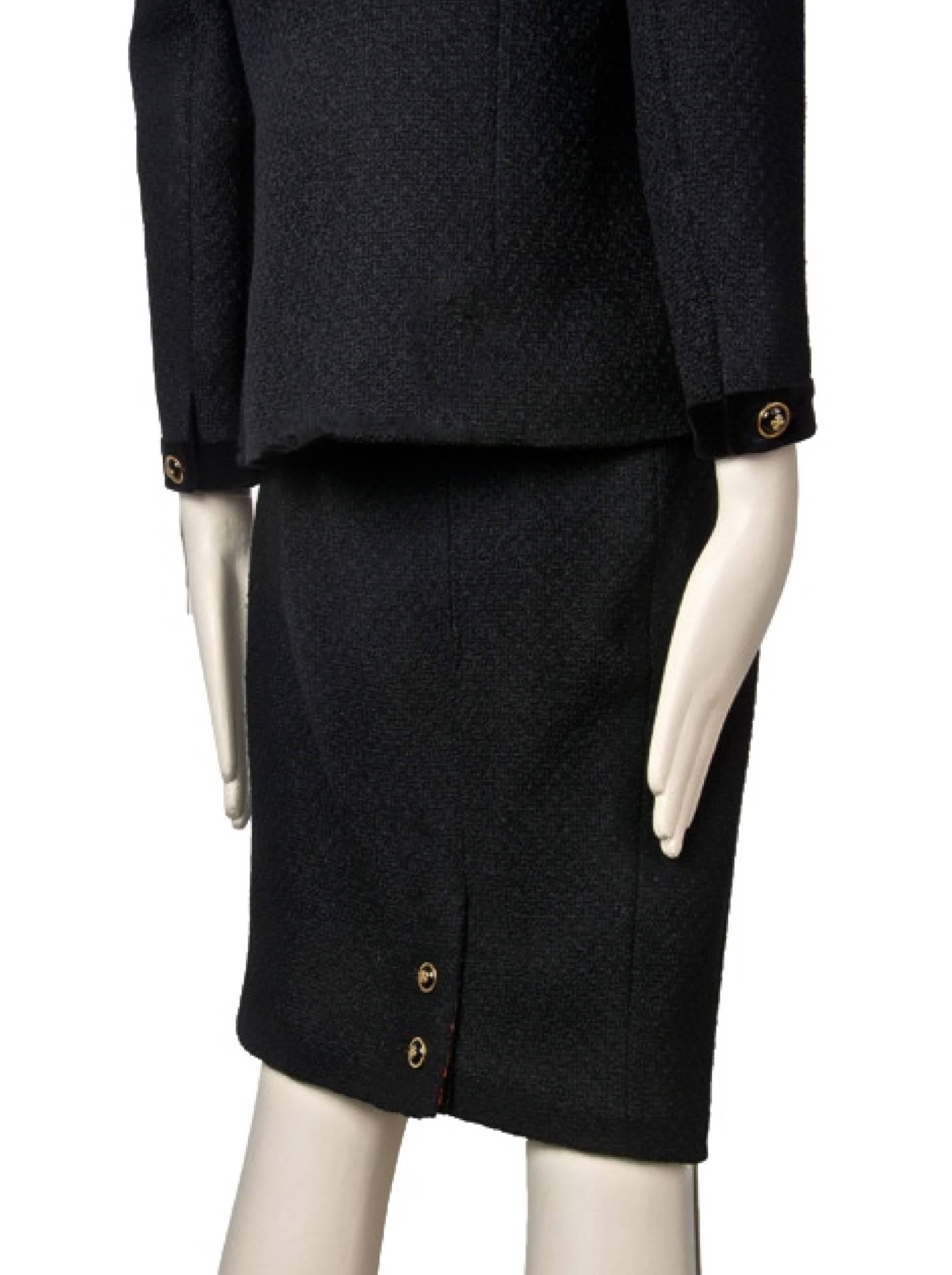 Chanel Boutique 2p. Jacket & Skirt Suit-Black Boucle' & Red Satin w/Velvet Trim 2