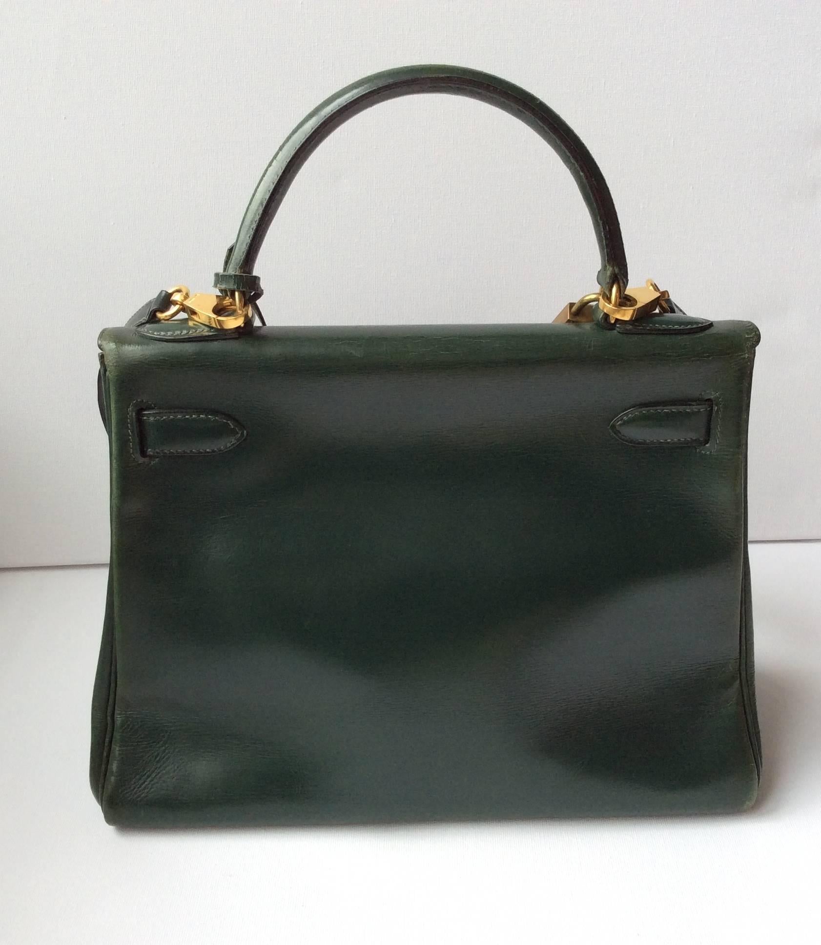 Hermes Kelly - 28 - Green Box Leather - Vintage In Good Condition In Boca Raton, FL