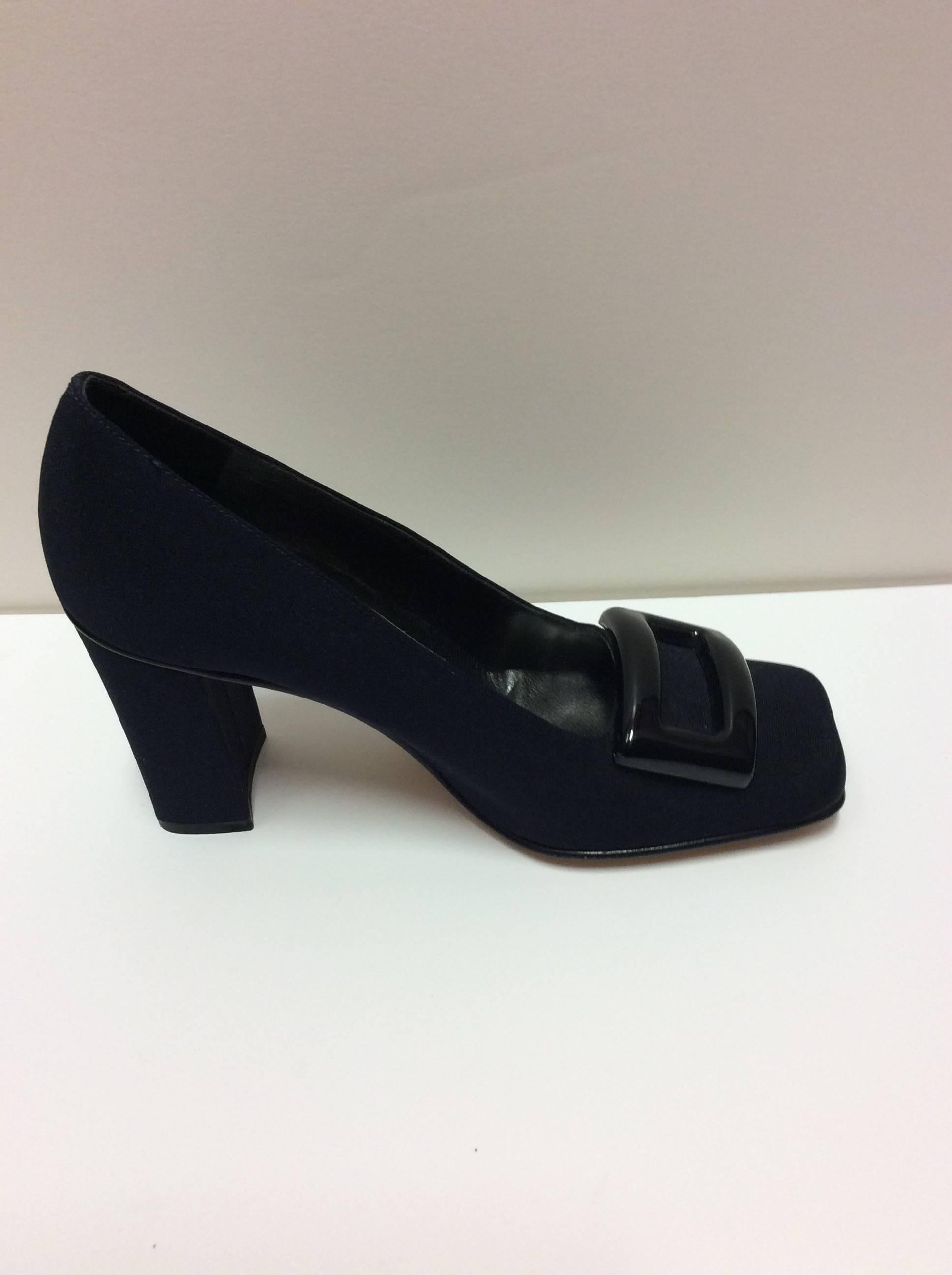 Walter Steiger Vintage 1980's Black Satin Shoes - Size 5 For Sale 2