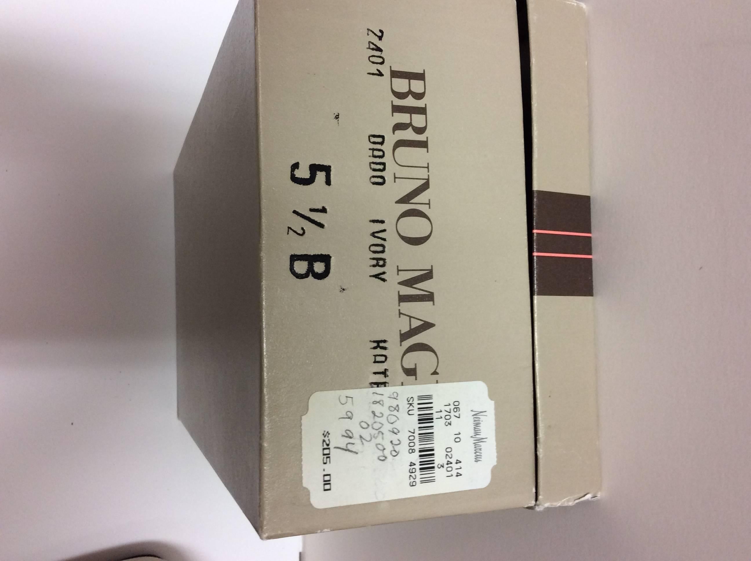 Bruno Magli Shoes - Cream Lizard - 1980's Shoes with Original Box In Excellent Condition For Sale In Boca Raton, FL