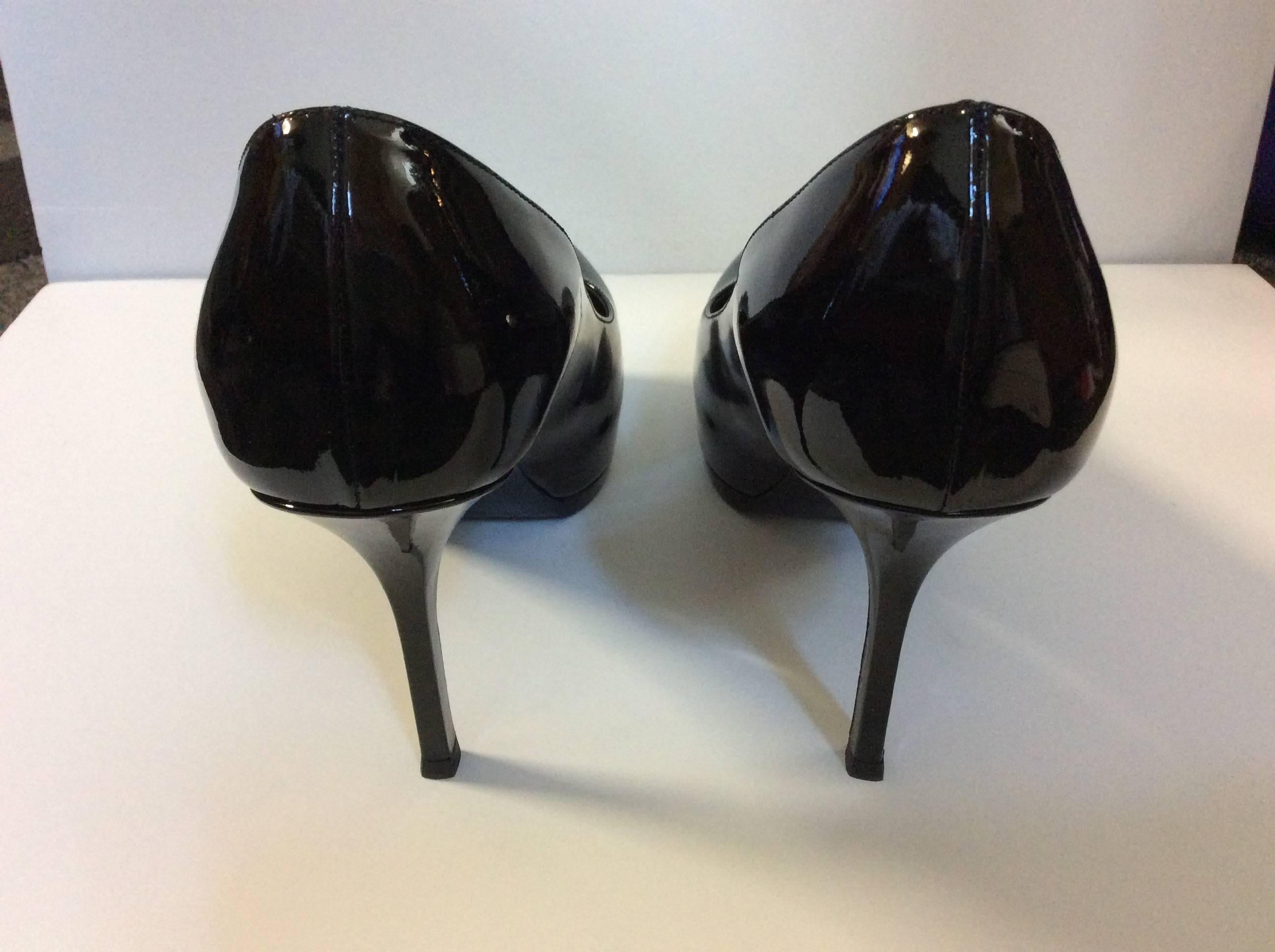 Yves Saint Laurent YSL Tribute Black Patent Leather New 37.5 In Excellent Condition For Sale In Boca Raton, FL