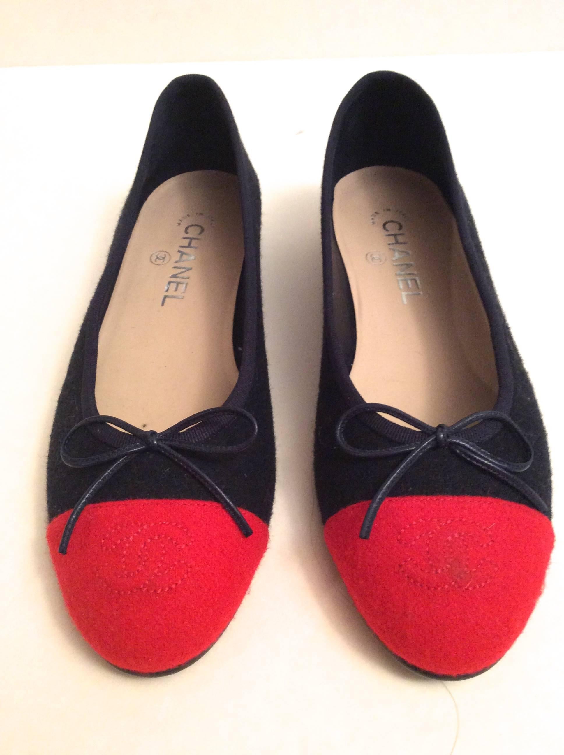 Brown Chanel Ballerina Flats New Size 38  Blue/Red boucle wool RARE  For Sale