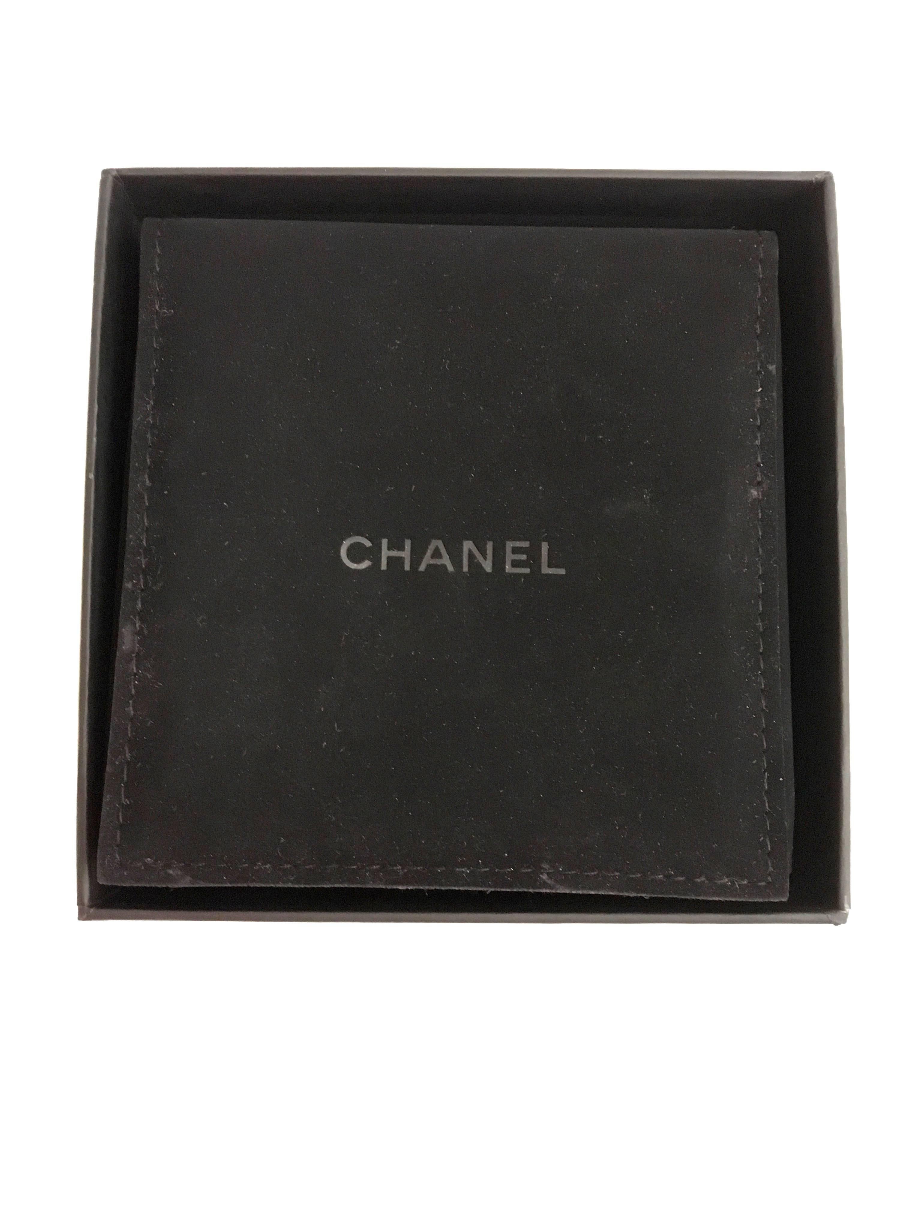 Chanel Black & White Camellia  Lucite Cuff Bracelet 4