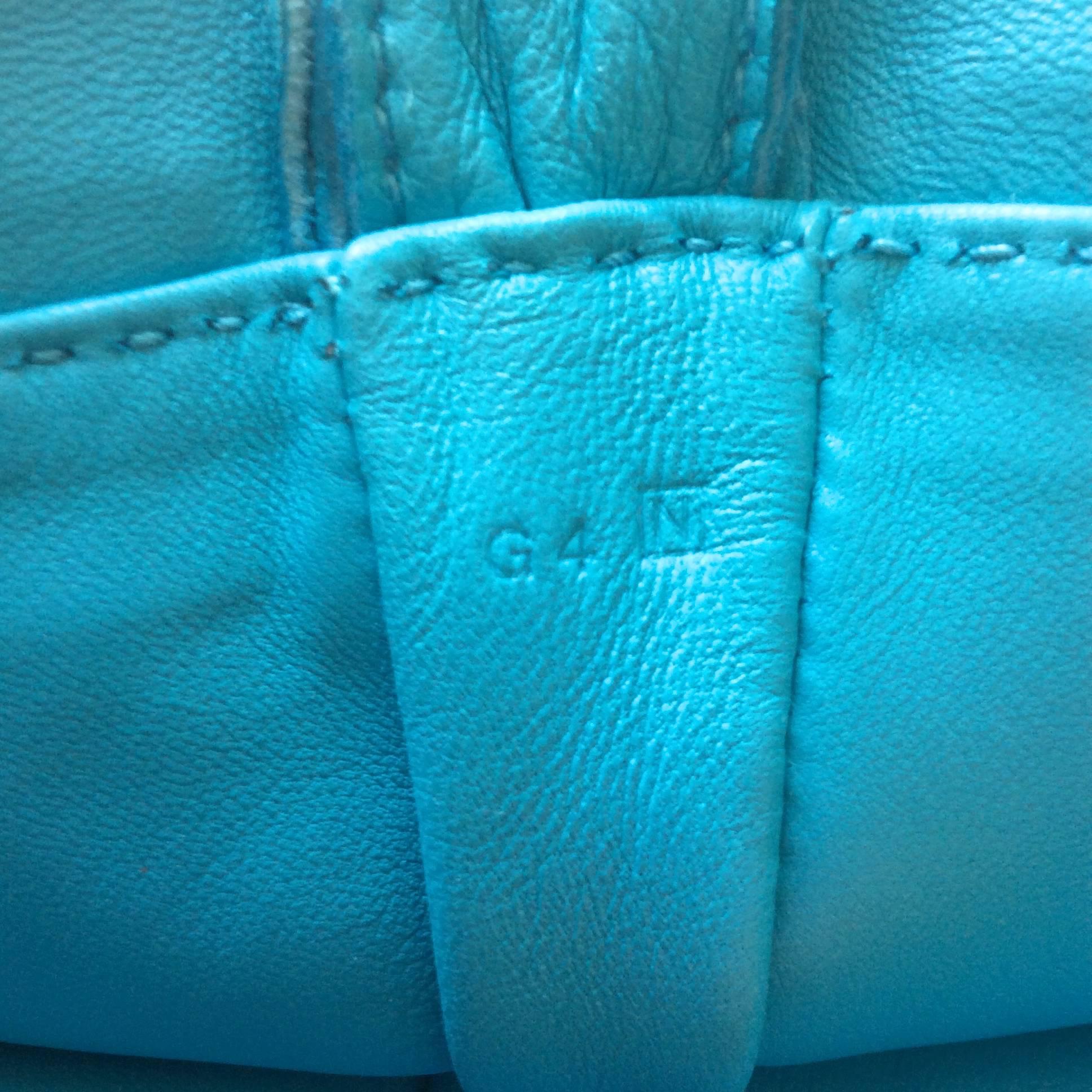 Hermes Crossbody Purse - Blue Leather  For Sale 5