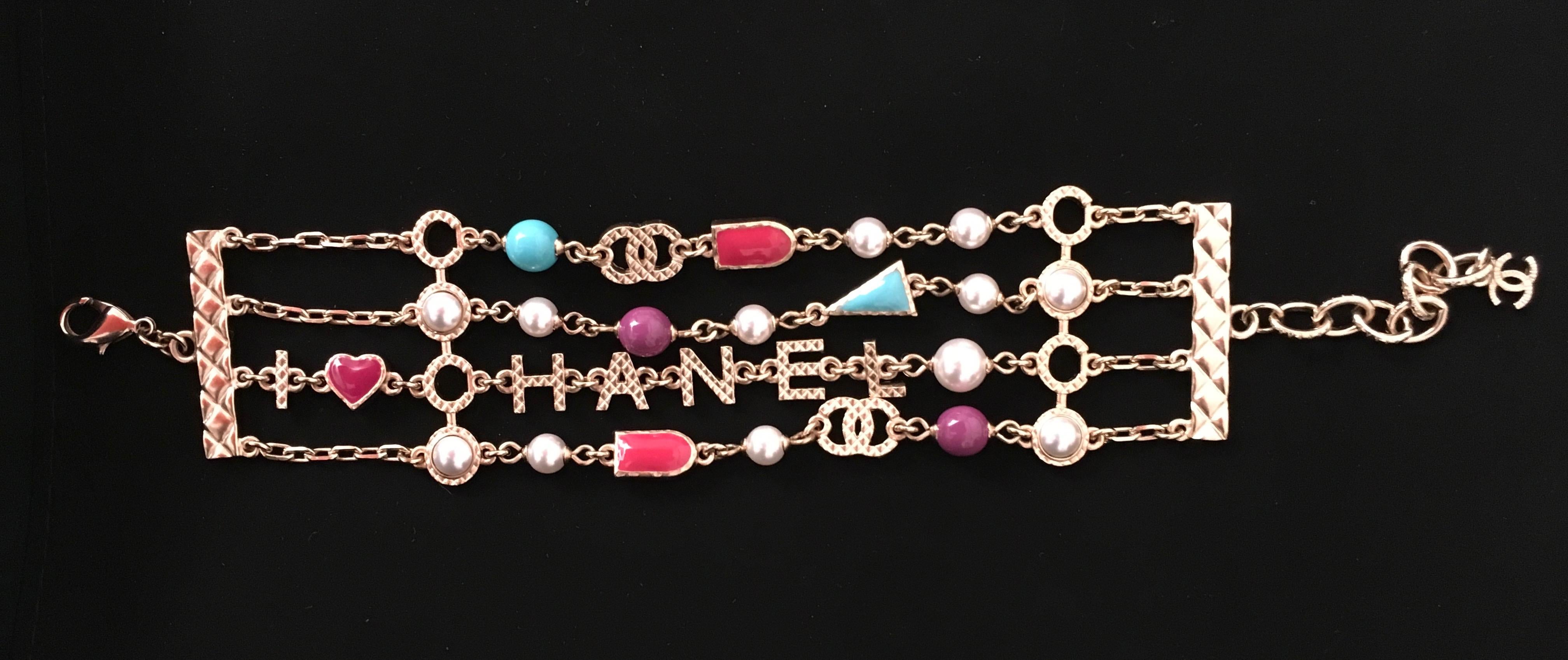 New Chanel Bracelet Pearl and Multi coloreded  AWESOME In New Condition In Boca Raton, FL