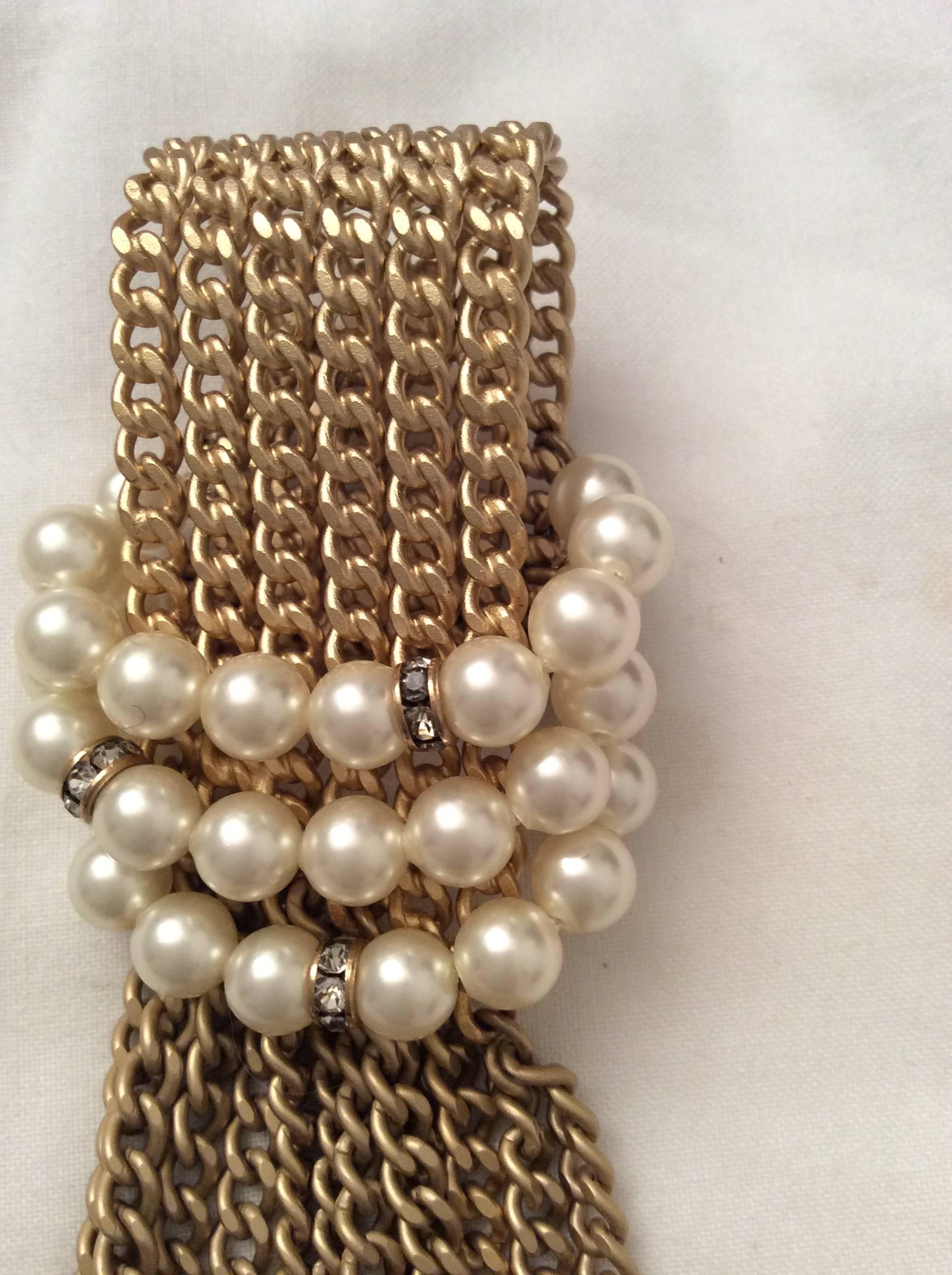 Chanel Pearl, Rhinestone, and Gold Tone Chain Brooch - 1970's For Sale 2