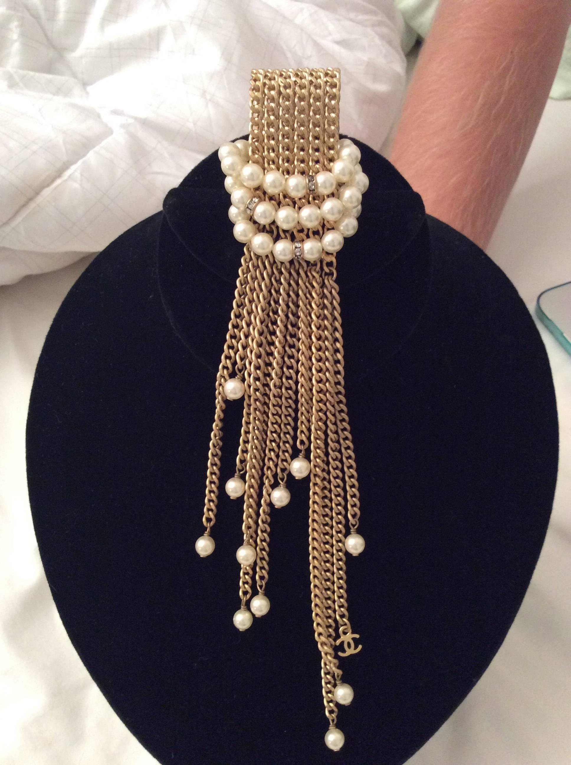 Chanel Pearl, Rhinestone, and Gold Tone Chain Brooch - 1970's For Sale 1