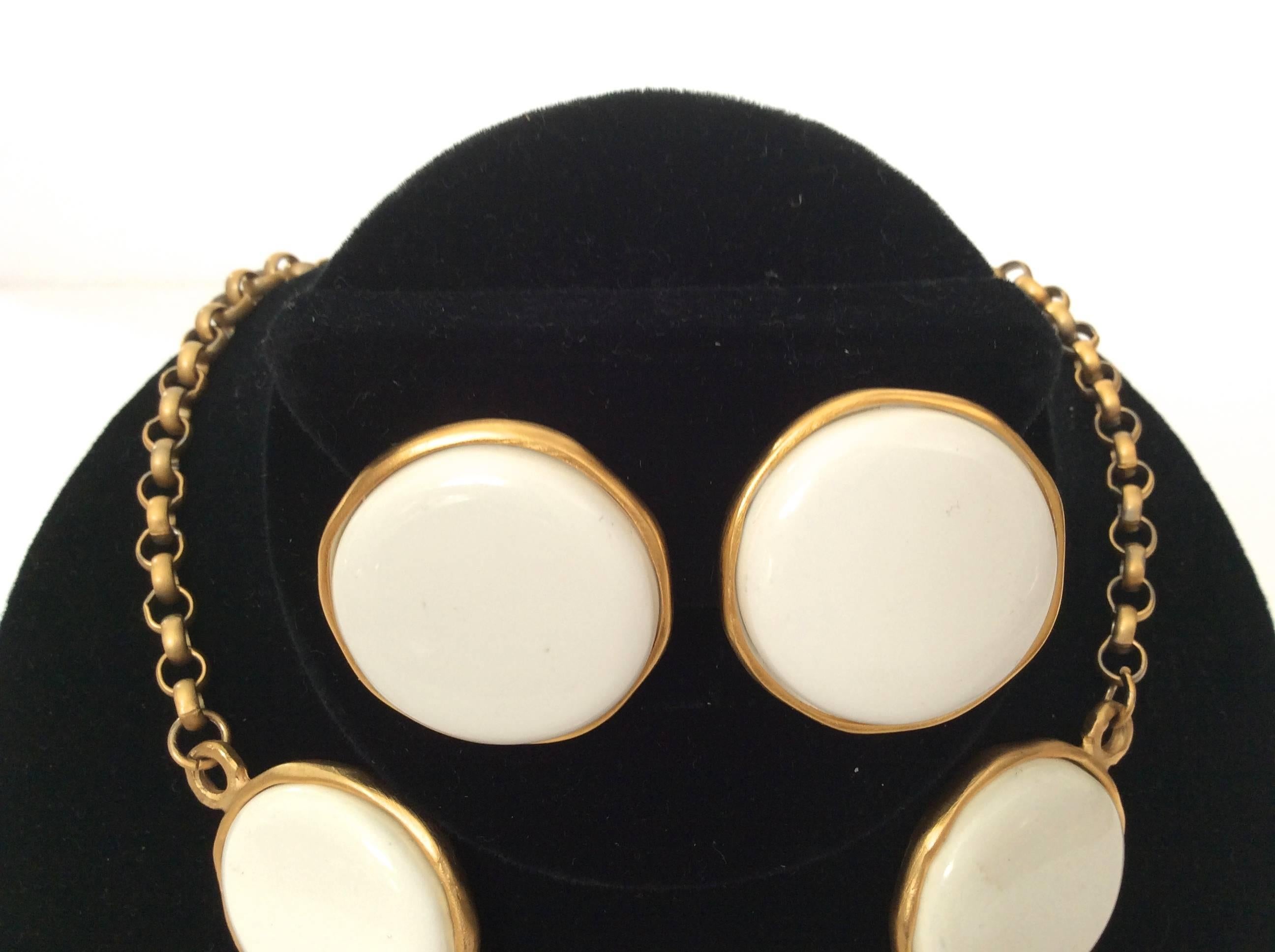 Kenneth J Lane  KJL White and Gold Necklace with Matching Earrings For Sale 1