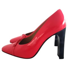 Gianni Versace Vintage Pink Red High Heels Shoes Pumps with Medusa