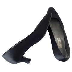 1990s Christian Dior Women's Black Satin Boutique Pumps Size 39.5