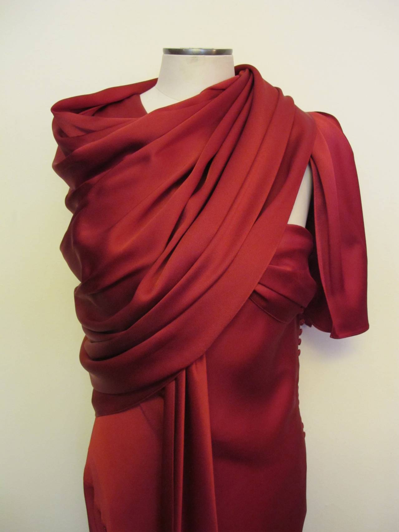 John Galliano 2007 Dramatic Red Evening Gown with Matching Shawl For Sale 1