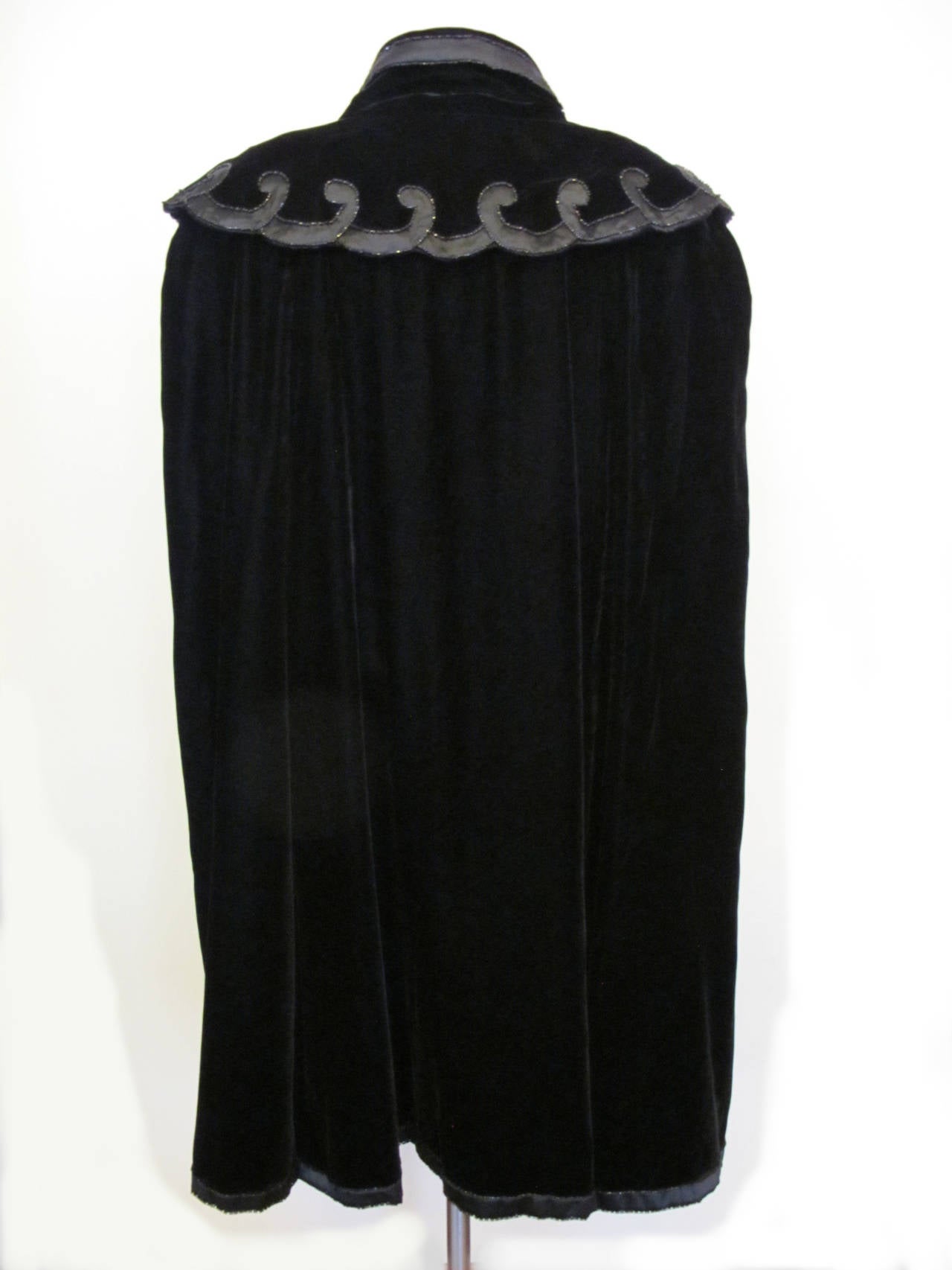 Yves St. Laurent Rive Gauche Black Velvet Cape In Excellent Condition For Sale In San Francisco, CA