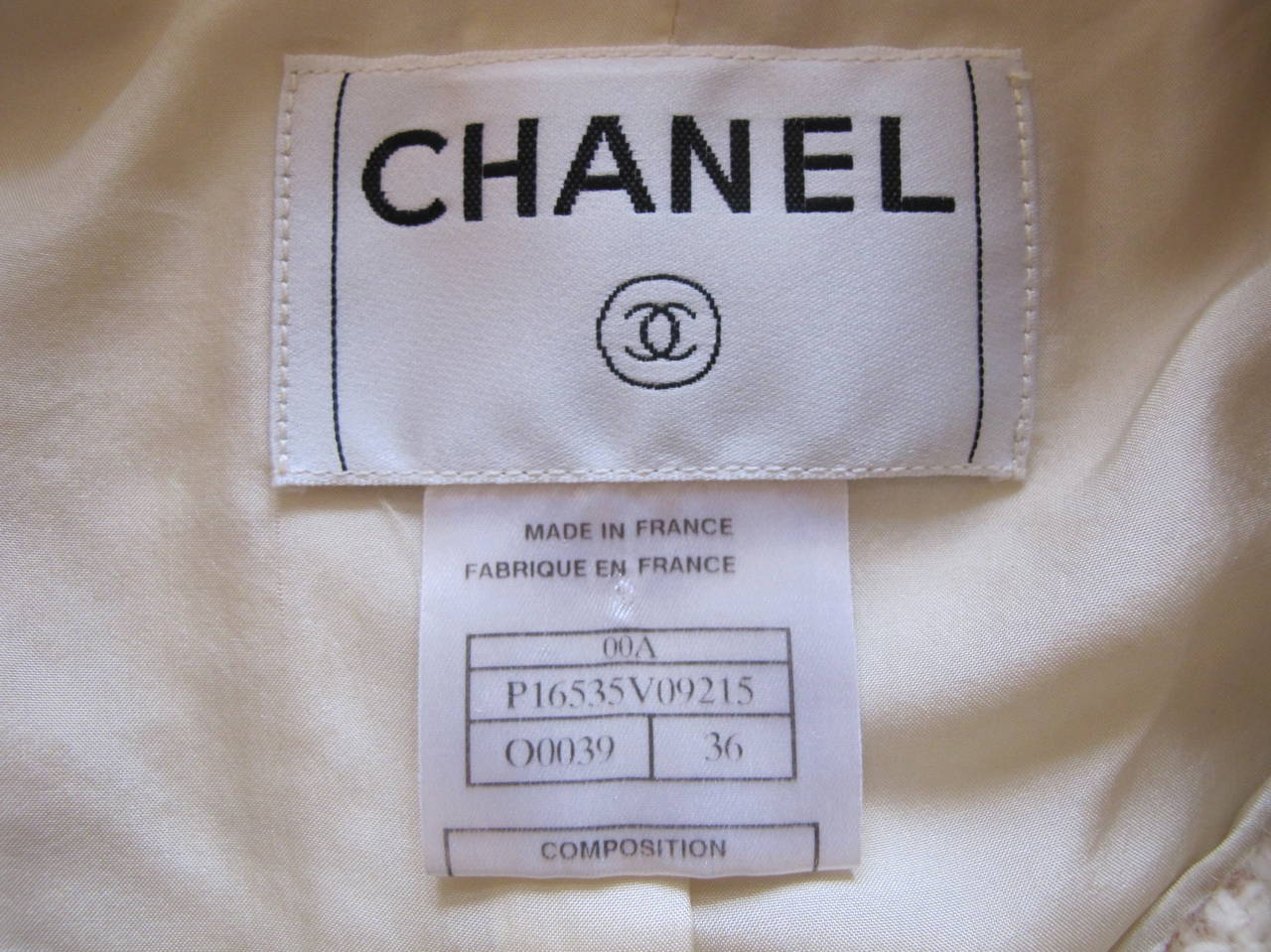 Chanel Camel and White, Houndstooth Jacket For Sale 6