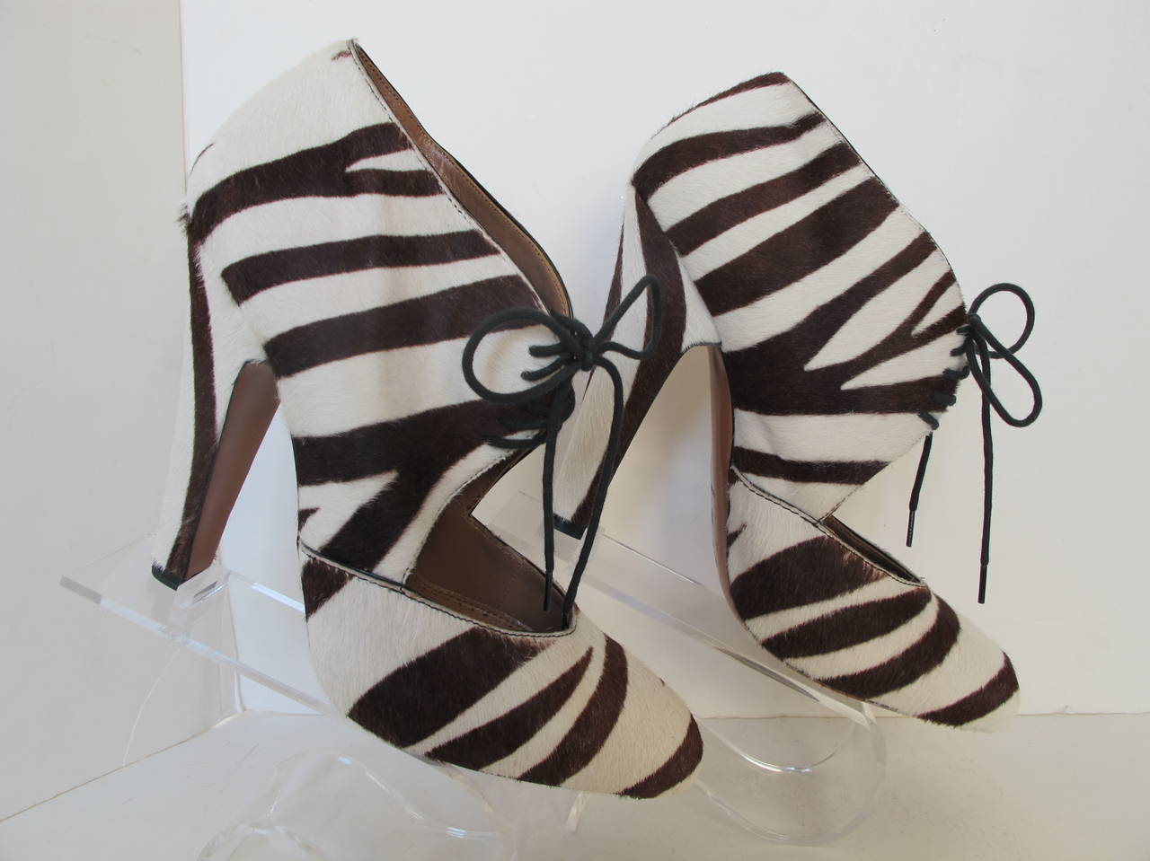 Black Alaia Brown and White Zebra Shoes For Sale