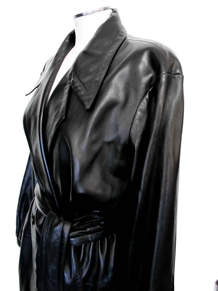 Women's Collectable 1980's Yves Saint Laurent Black Leather Trench Coat For Sale