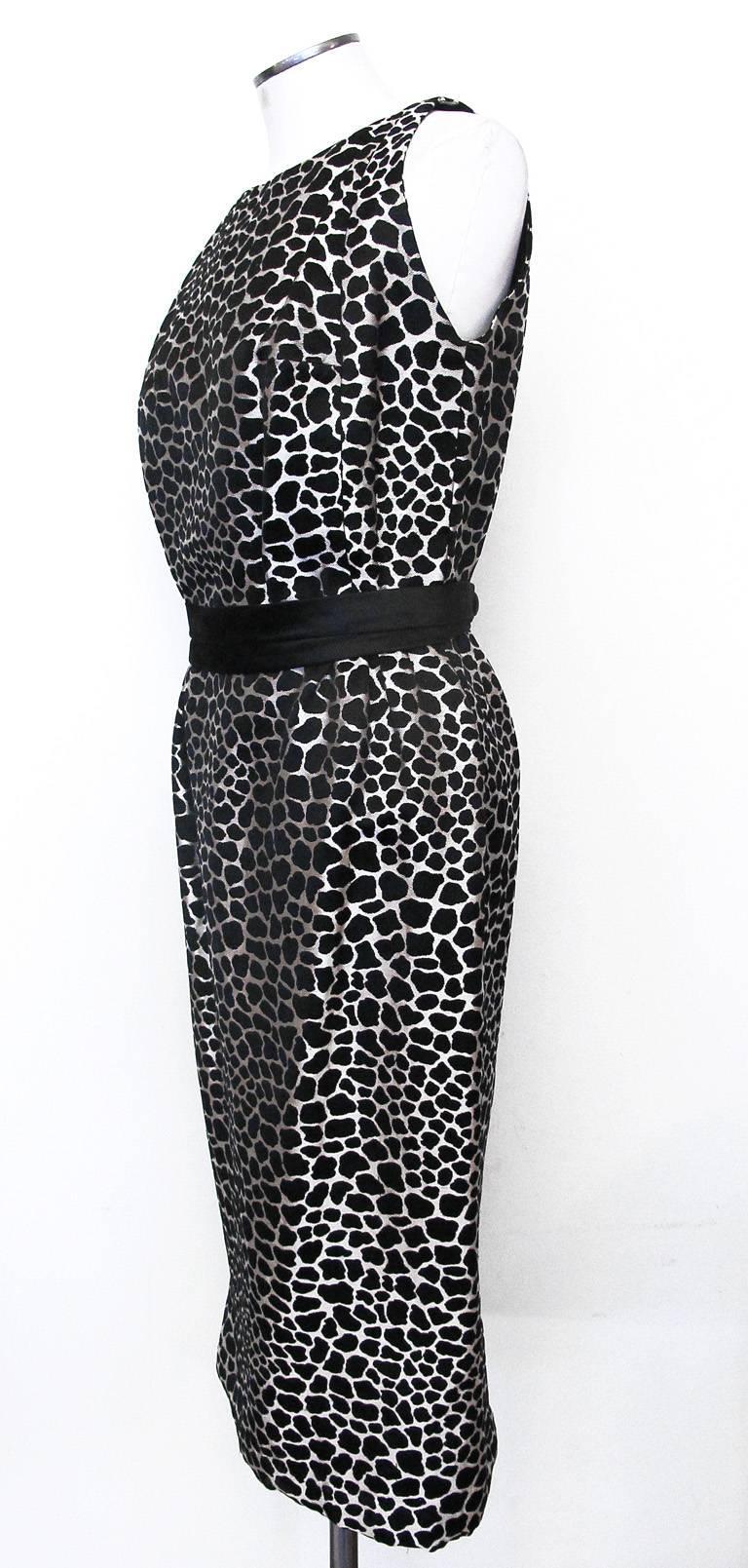 Galanos Black and White Giraffe Print Sleeveless Dress with Matching Jacket For Sale 2