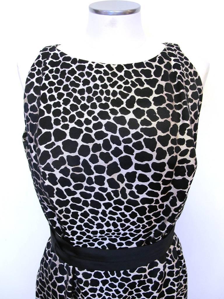 Galanos Black and White Giraffe Print Sleeveless Dress with Matching Jacket For Sale 4