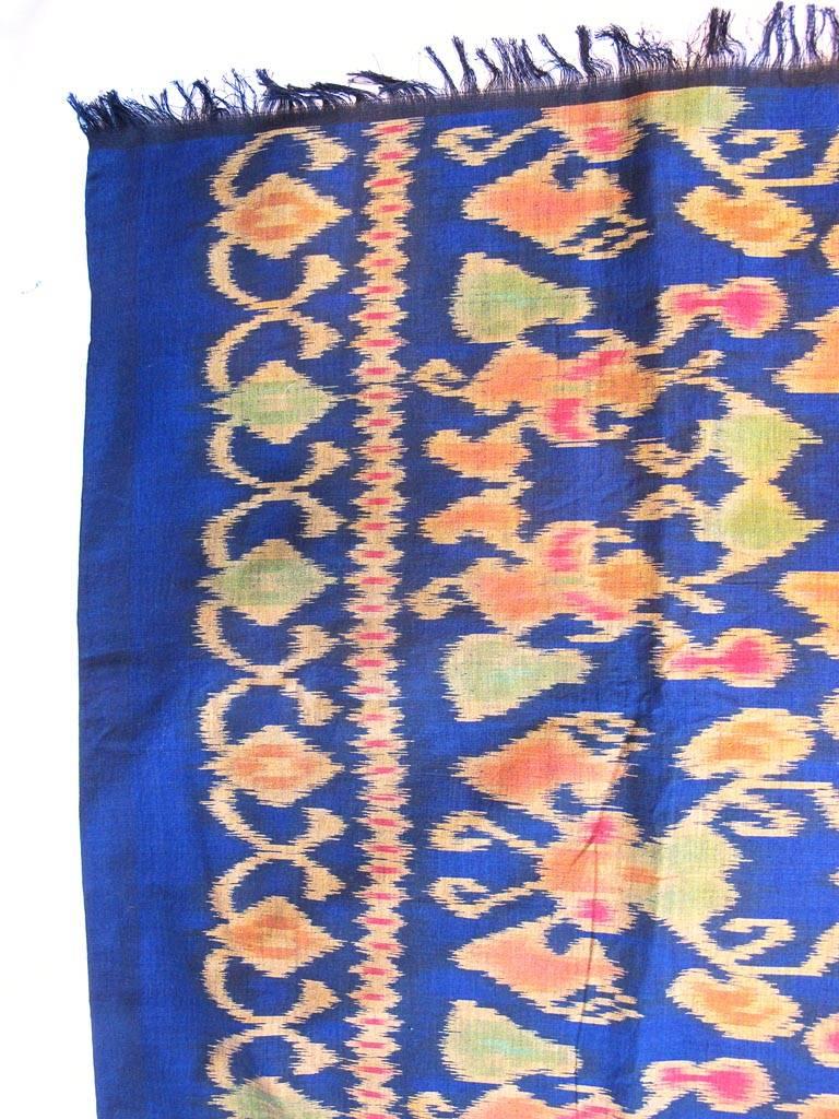 1950's Vintage Ethnic Print Scarf/Wrap In Excellent Condition For Sale In San Francisco, CA