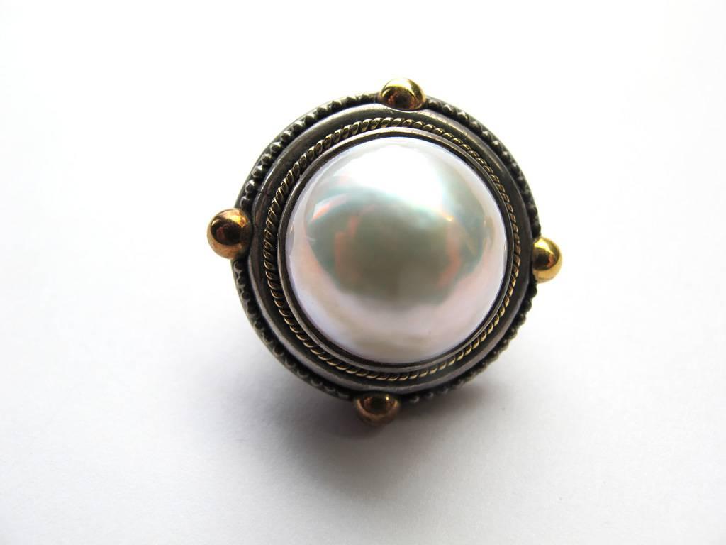 1980's Stephen Dweck Mabe Pearl and Sterling Silver Clip Earrings In Excellent Condition For Sale In San Francisco, CA