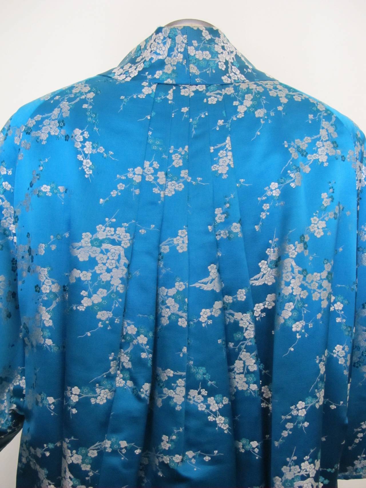 1945 Family Japanese Heirloom Turquoise Blue Robe For Sale 2