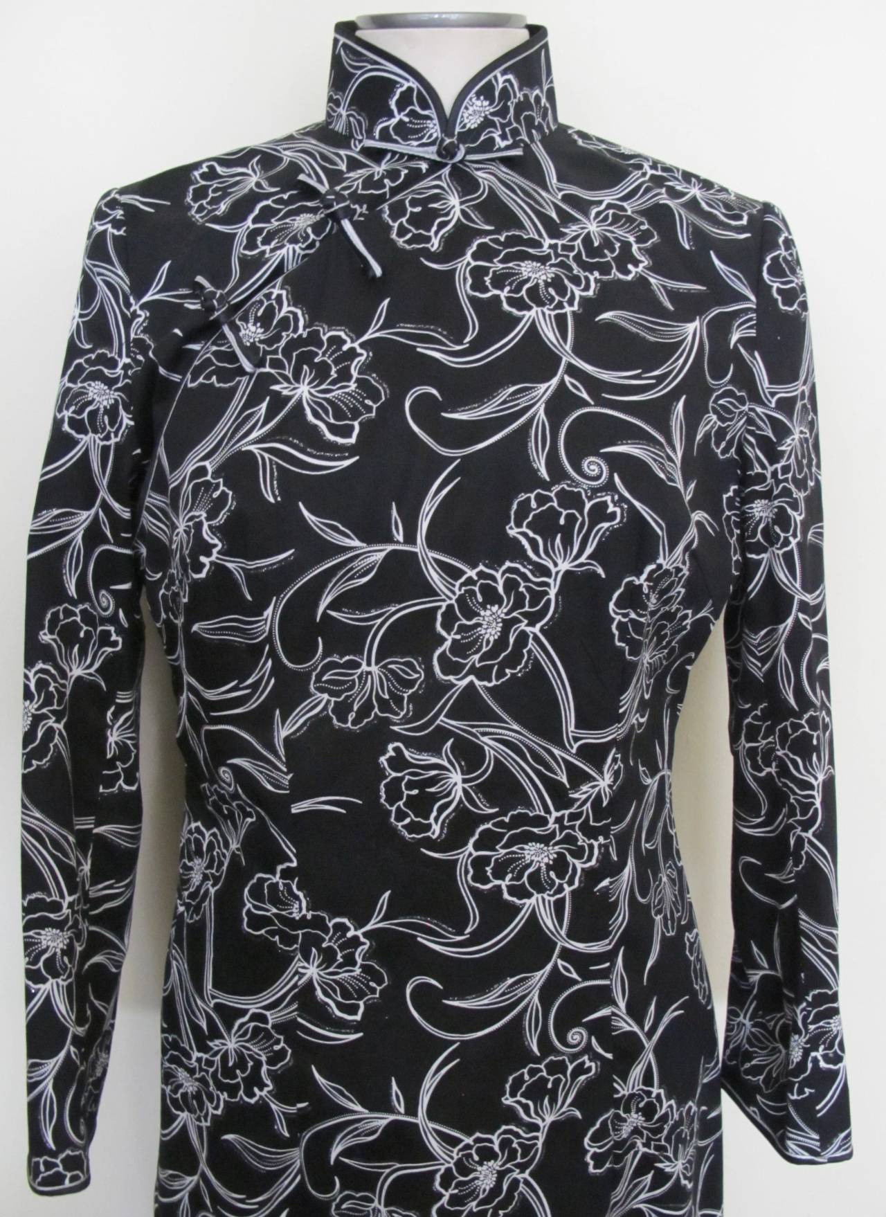 Qipao Black Silk Cotton Dress with White Flower Design and Silver Decents For Sale 2