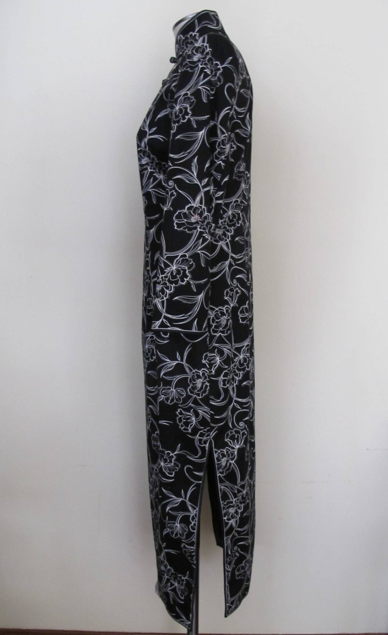 Women's Qipao Black Silk Cotton Dress with White Flower Design and Silver Decents For Sale