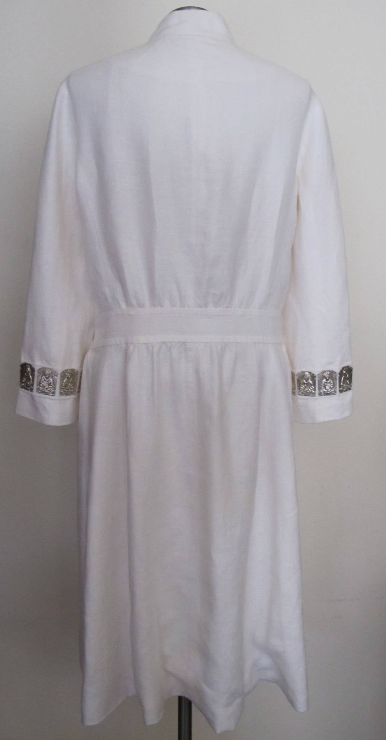 Vivienne Tam 1990's White Linen Dress with Silver Buddha Medallions In Excellent Condition For Sale In San Francisco, CA