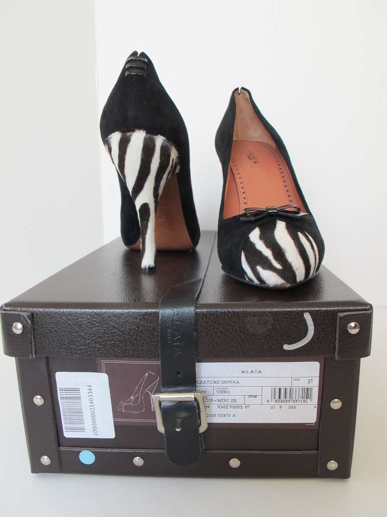 New Azzedine Alaia Zebra-Suede Heels For Sale 4