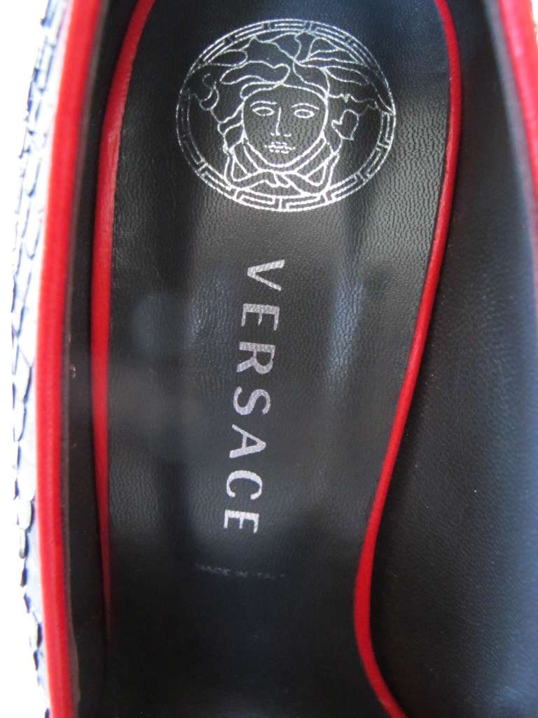 New Versace Classic Python Silver and Red Shoes For Sale 5