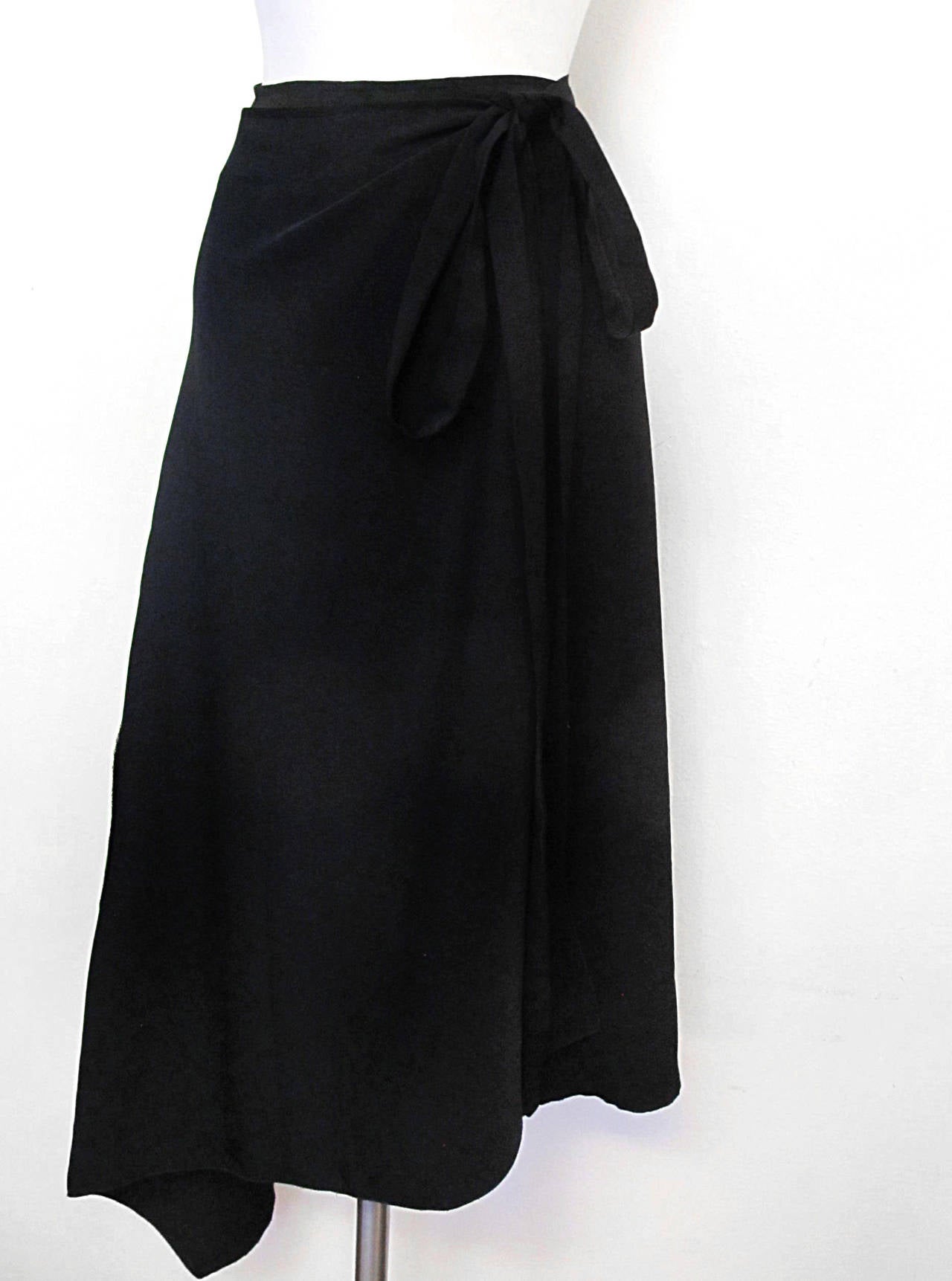 Ivan Grundahl Wraparound Asymmetrical Black Skirt with Spiral Design In Excellent Condition For Sale In San Francisco, CA