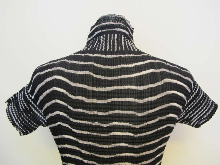Issey Miyake Brilliant Black and White Stretch Blouse For Sale 1