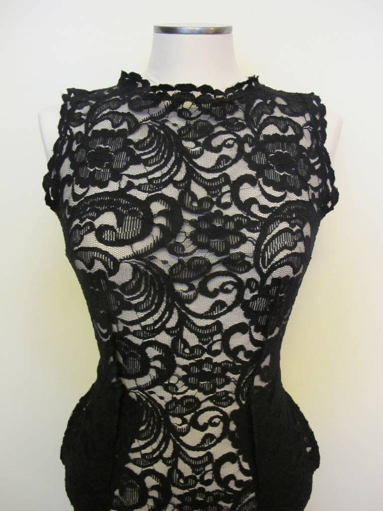 New Pierre Balmain Sleeveless Lace Dress In New Condition For Sale In San Francisco, CA