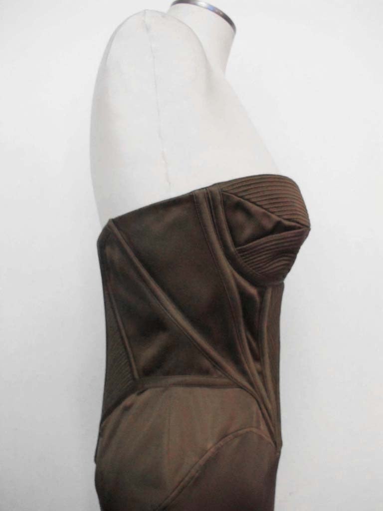 Women's Gianni Versace Spring - Summer 2007 Runway Brown Corseted - Bodycon Evening Gown For Sale